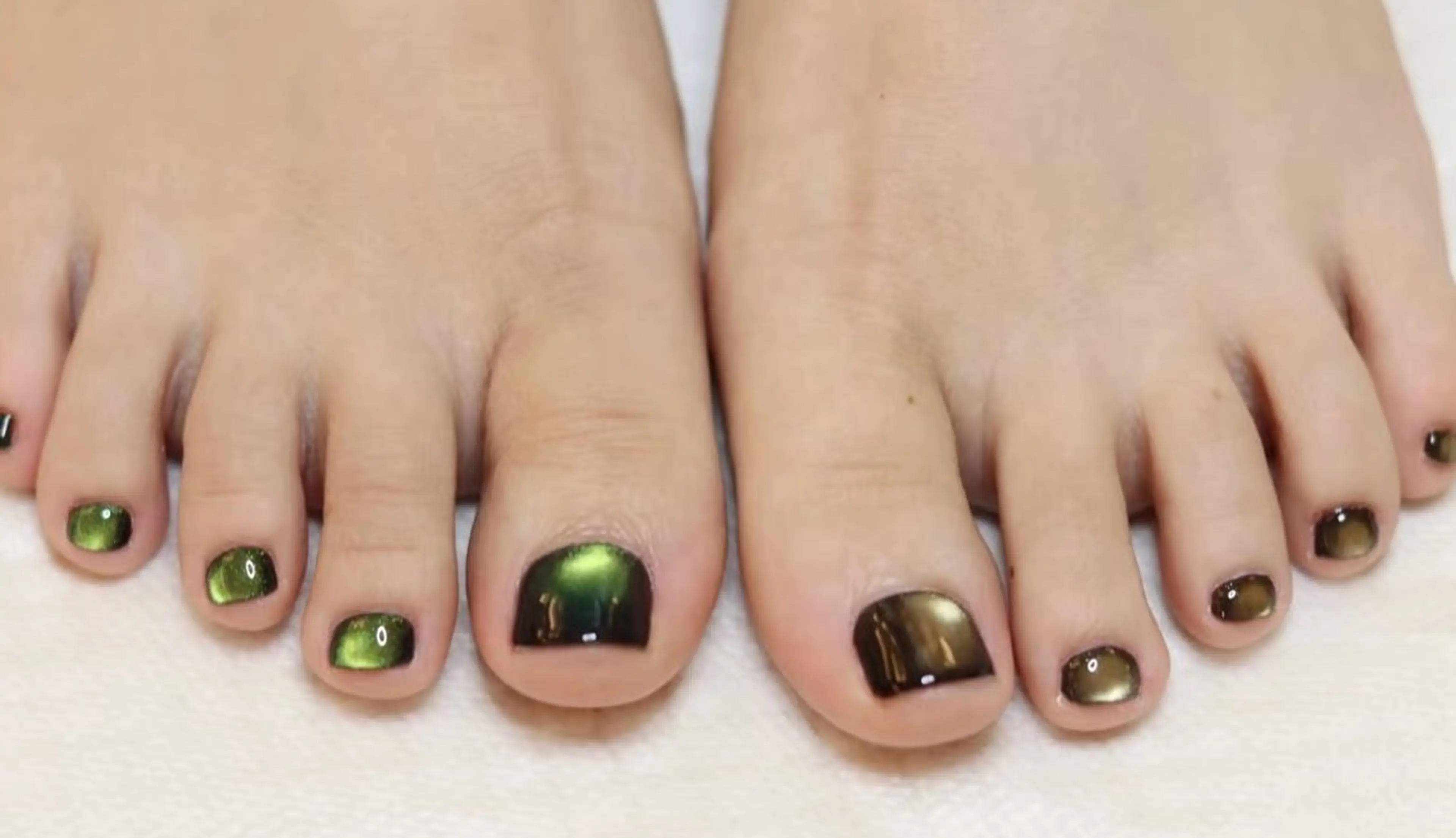 ｛ミニモ限定💅｝フットマグネット2色可🩵🩷の写真