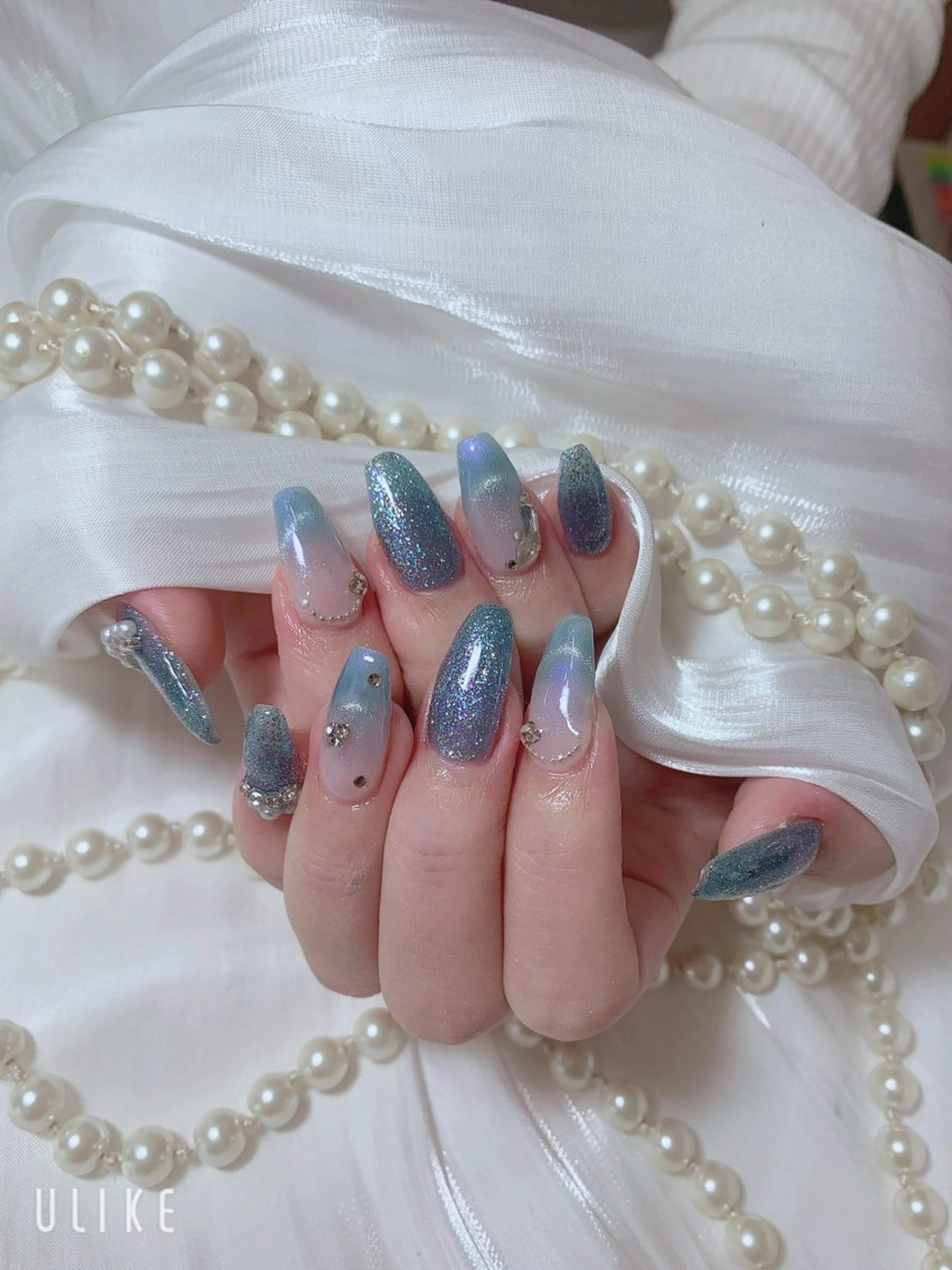 ネイル 桜ネイル フットネイル ジェルネイル 韓国ネイル ラメ(グリッター) ハンドネイル ネイルサロンAiri 長さ出し·シンプルのネイルデザイン