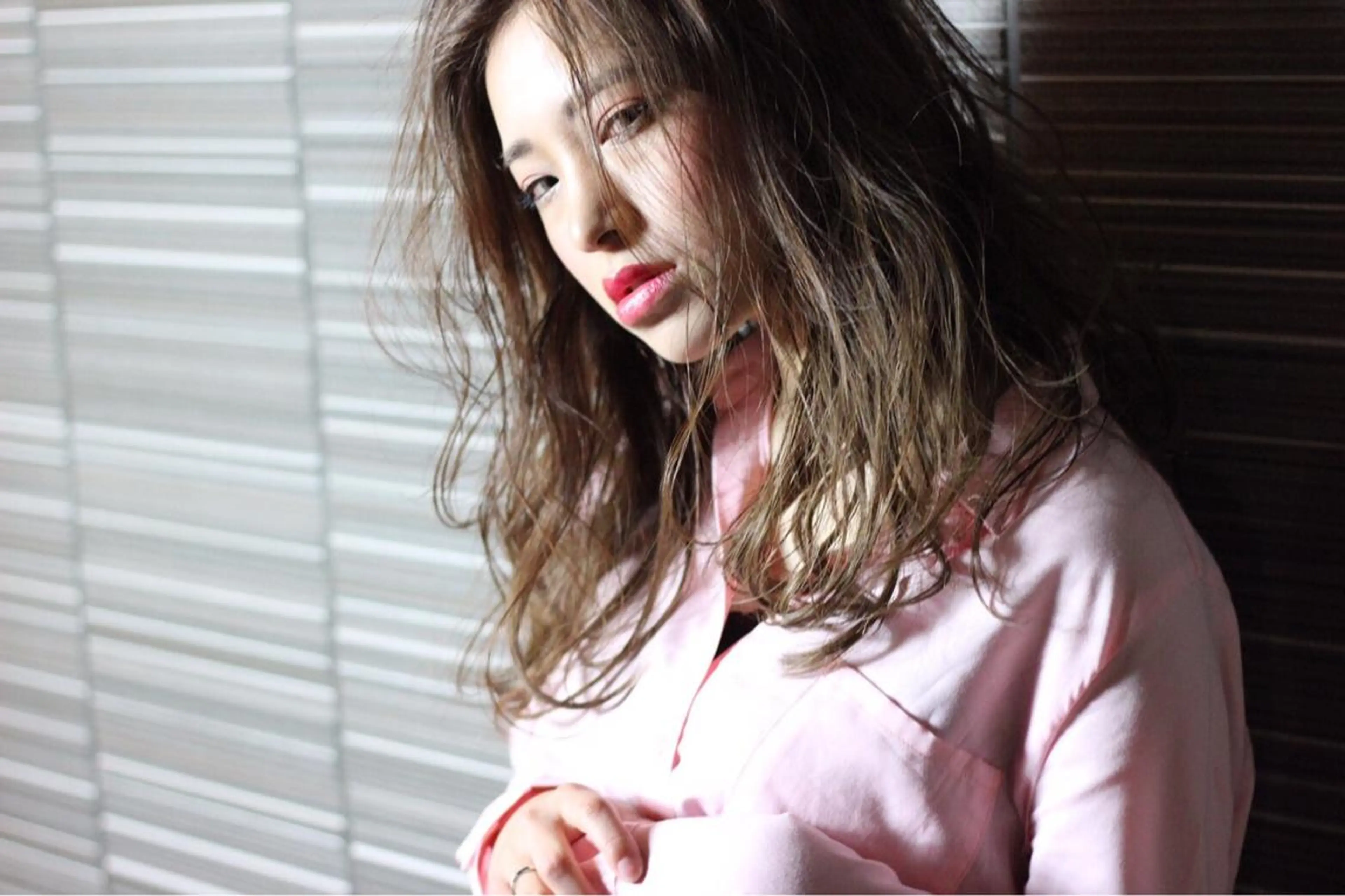 セミロング 外国人風カラー graxi'    グラシー所属・ブリーチ/ハイトーン SERINAのヘアスタイル