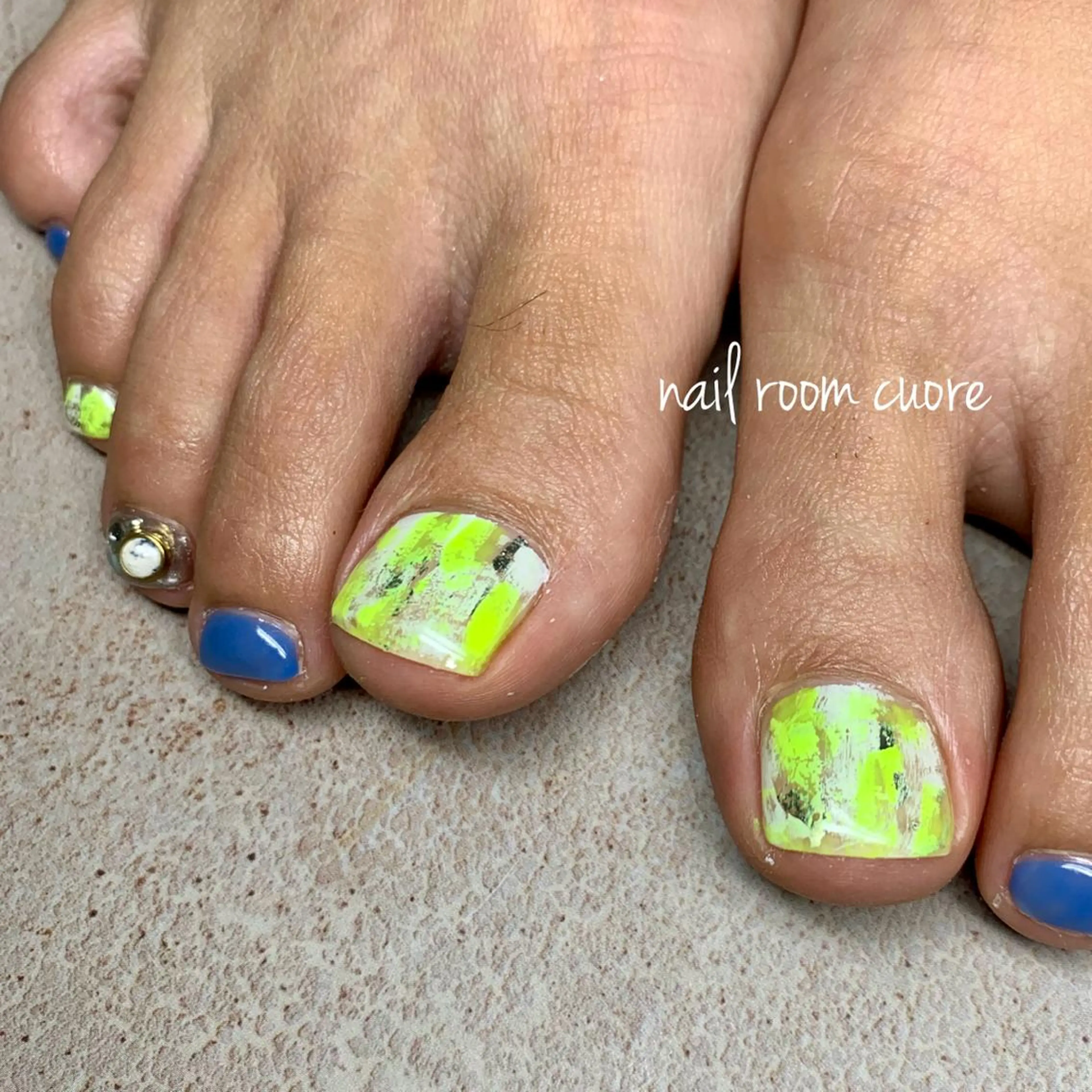 ネイル フットネイル nail room  cuore所属・松尾 典子のネイルデザイン