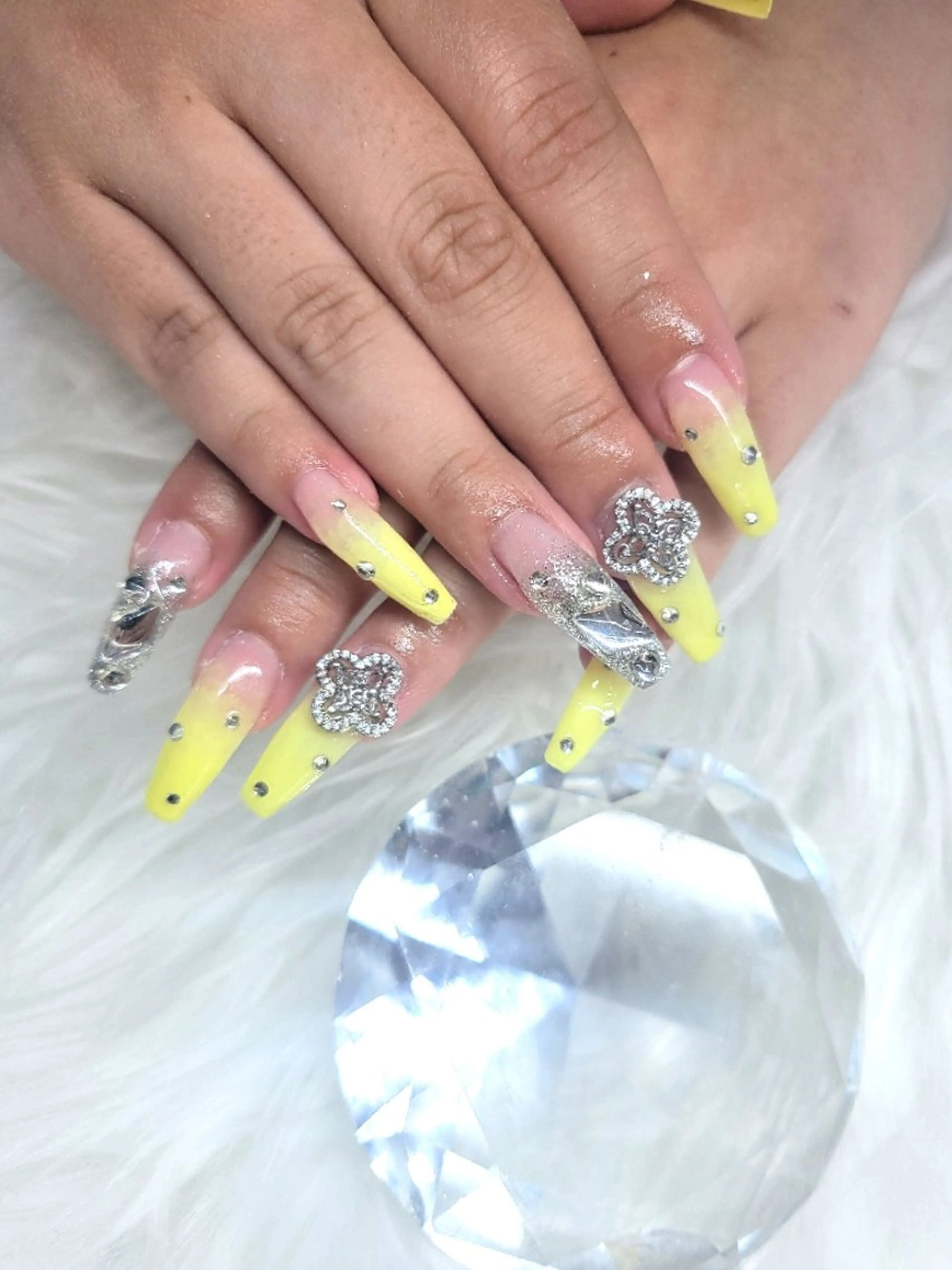 ネイル ハンドネイル 🌺chimu🌺 予約リクエスト可能☆のネイルデザイン