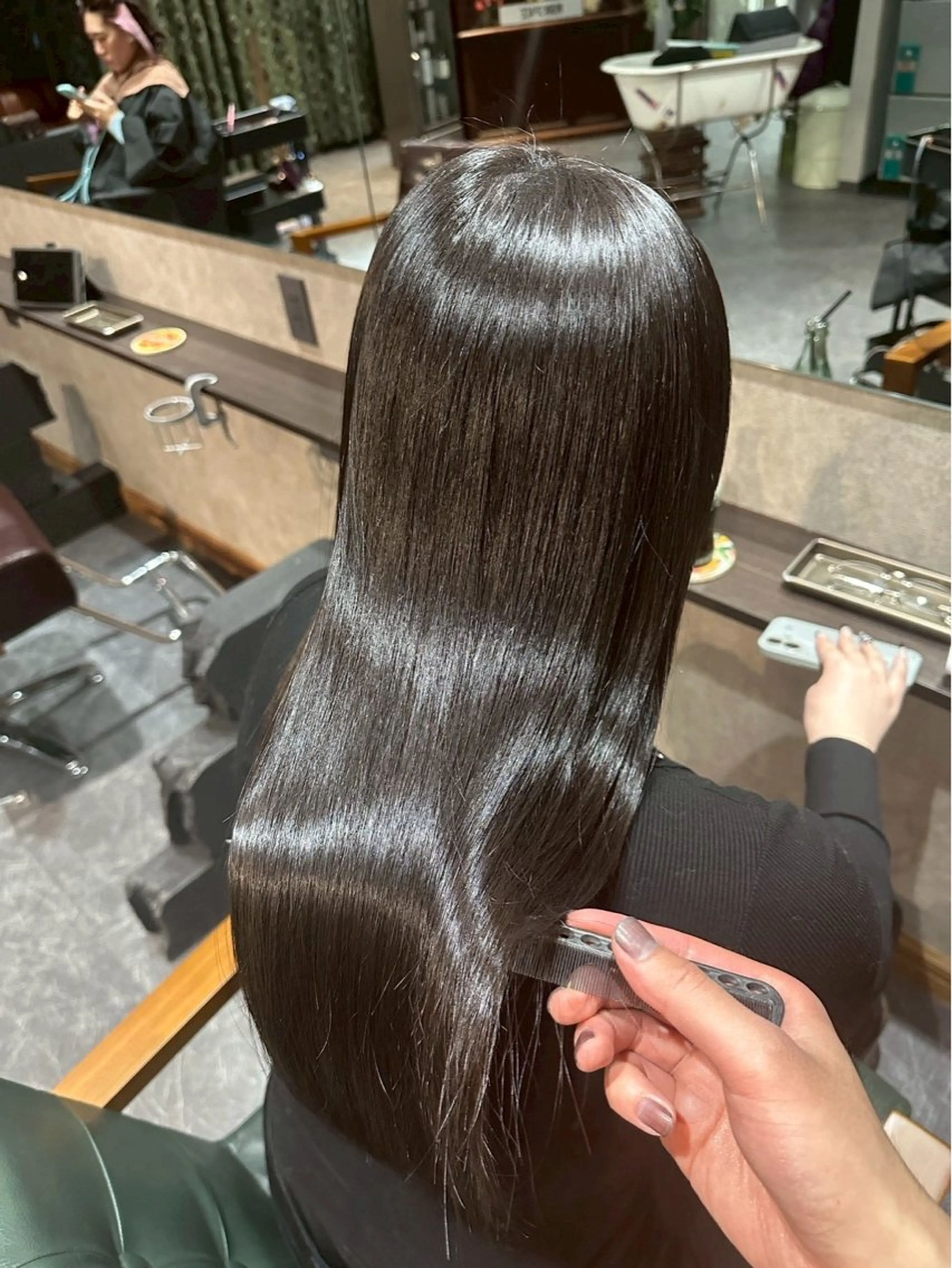 ロング 顔周りカット ハイライト 髪質改善 レイヤーカット 縮毛矯正 トリートメント レイヤーブリーチ特化 ホワイト専門/岸のヘアスタイル