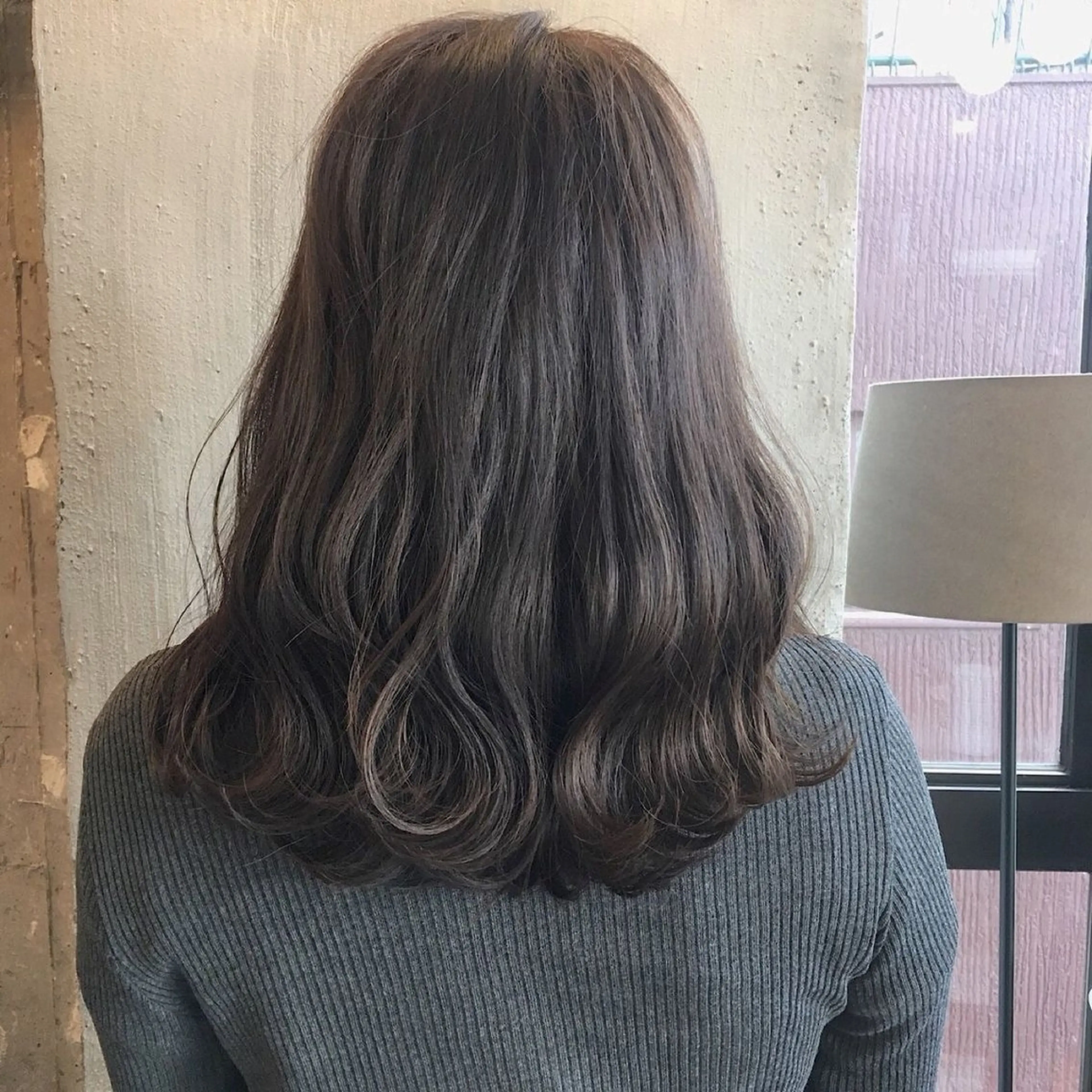 セミロング カラー パーマ 透明感カラー ヘアカラー 森山 陽菜のヘアスタイル