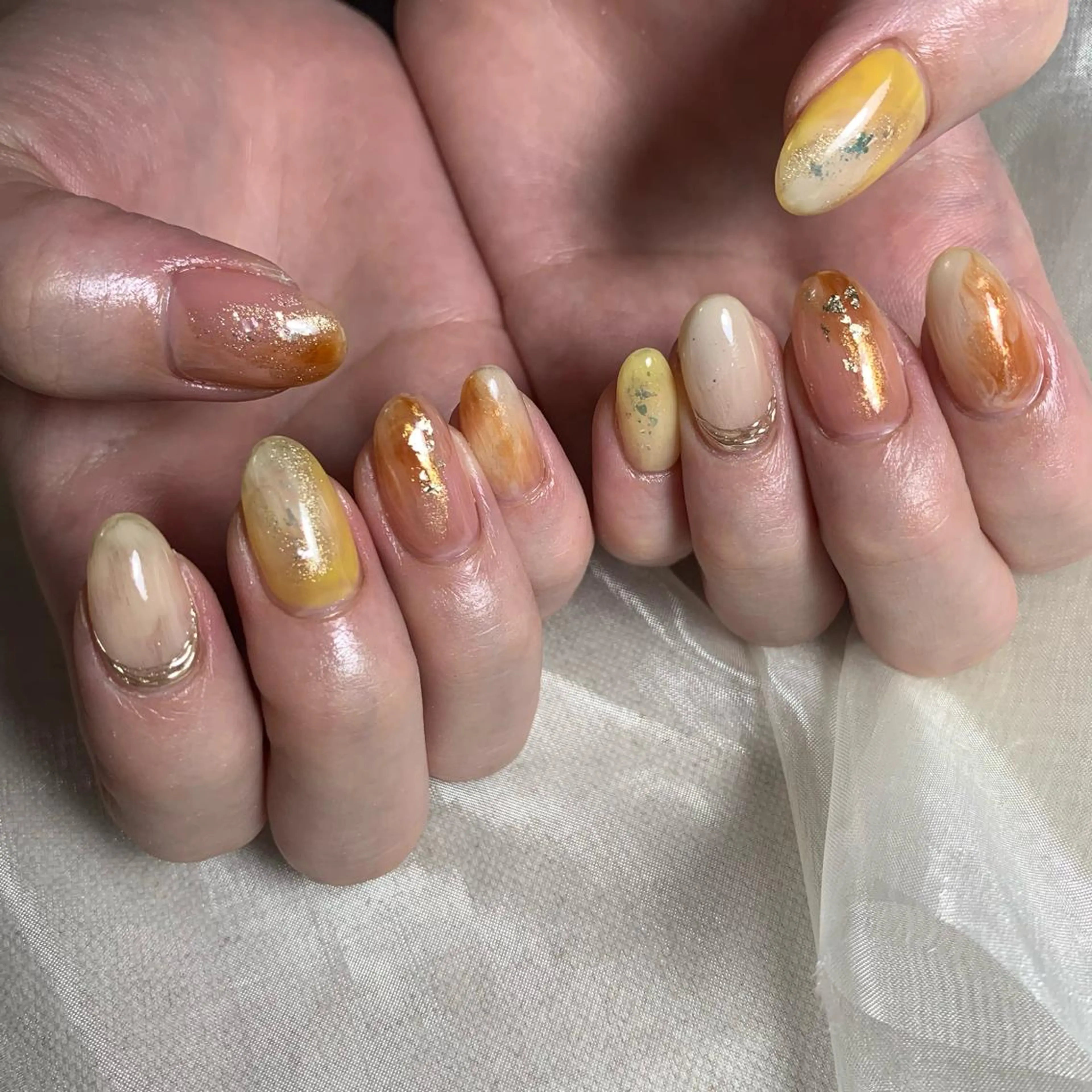 ネイル repos~ルポ~所属・里見 麗のネイルデザイン