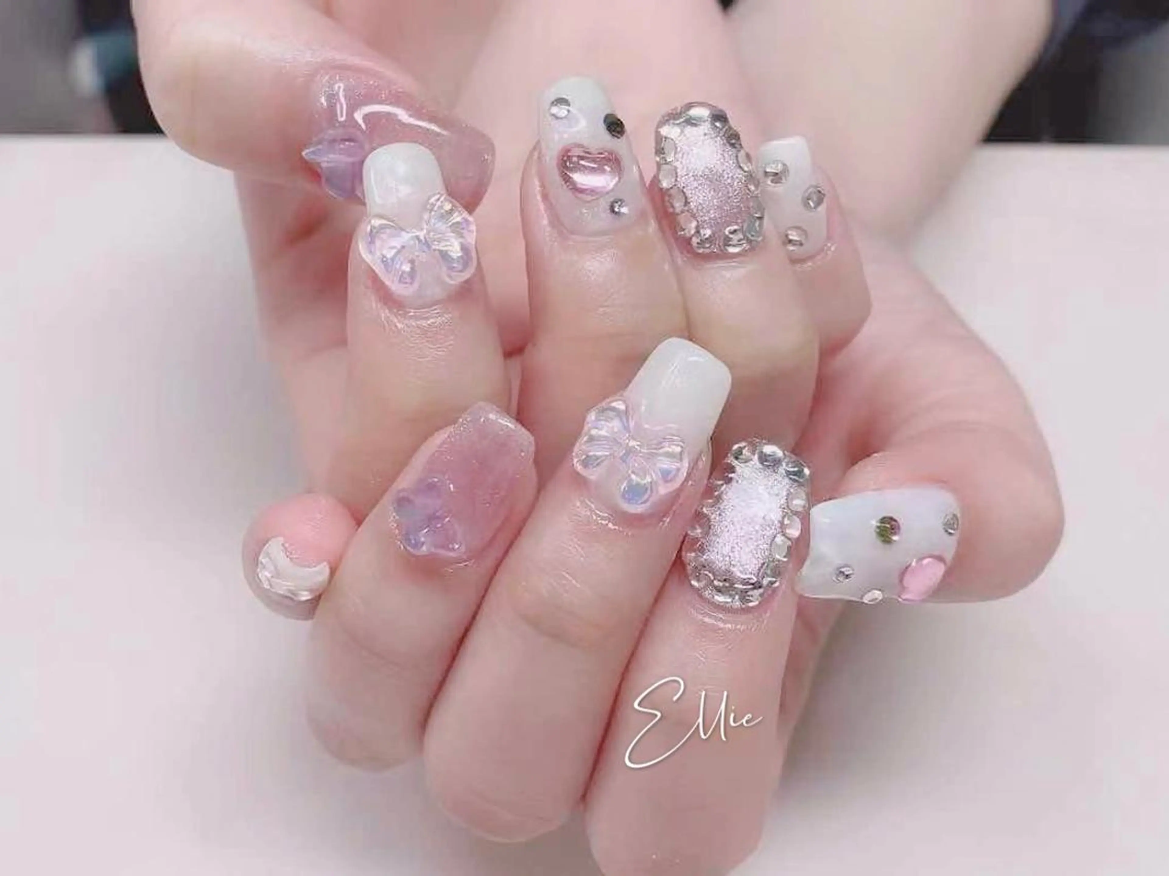 ネイル ハンドネイル ハンドケア ♡Ellie ♡のネイルデザイン