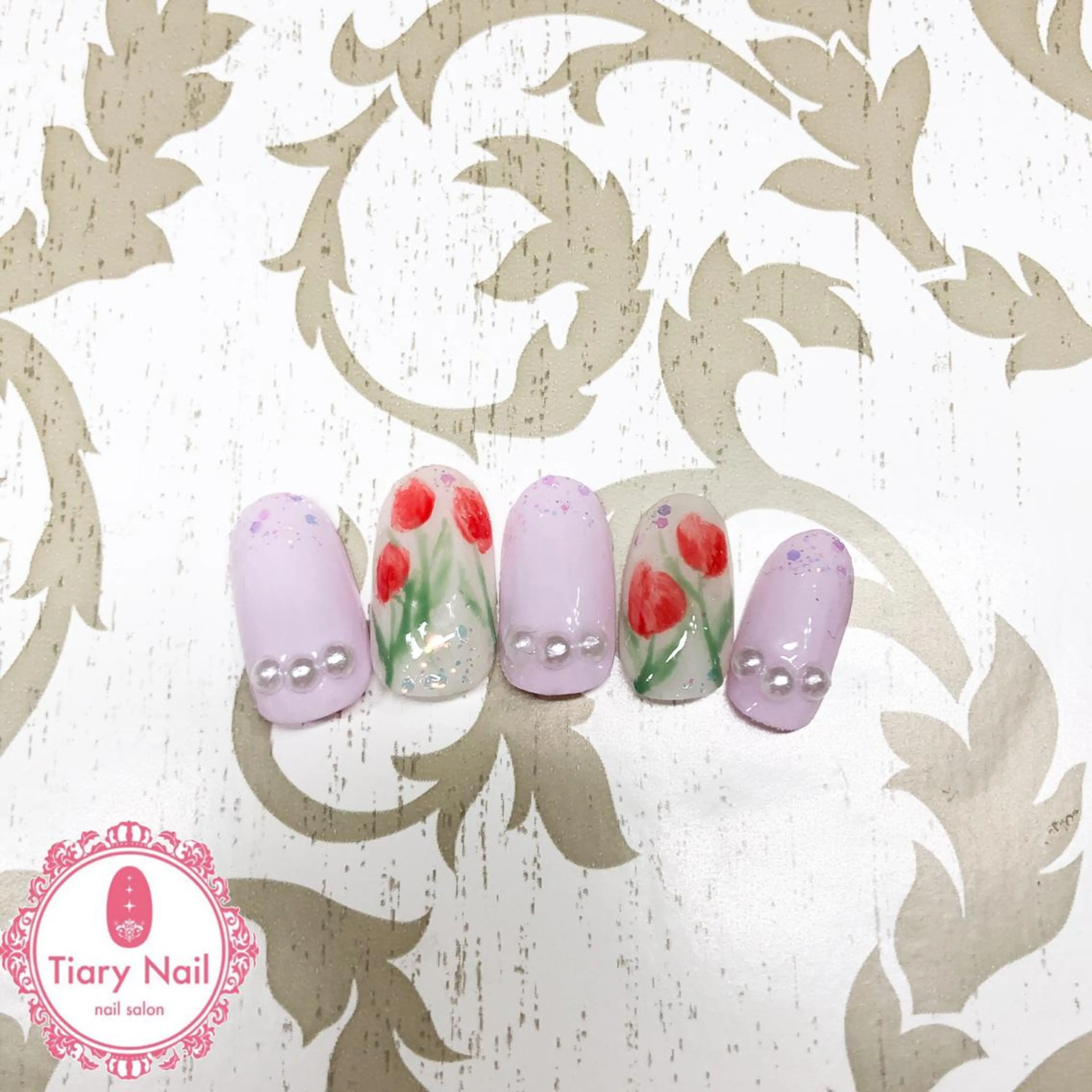 ネイル tiarynail K Kのネイルデザイン