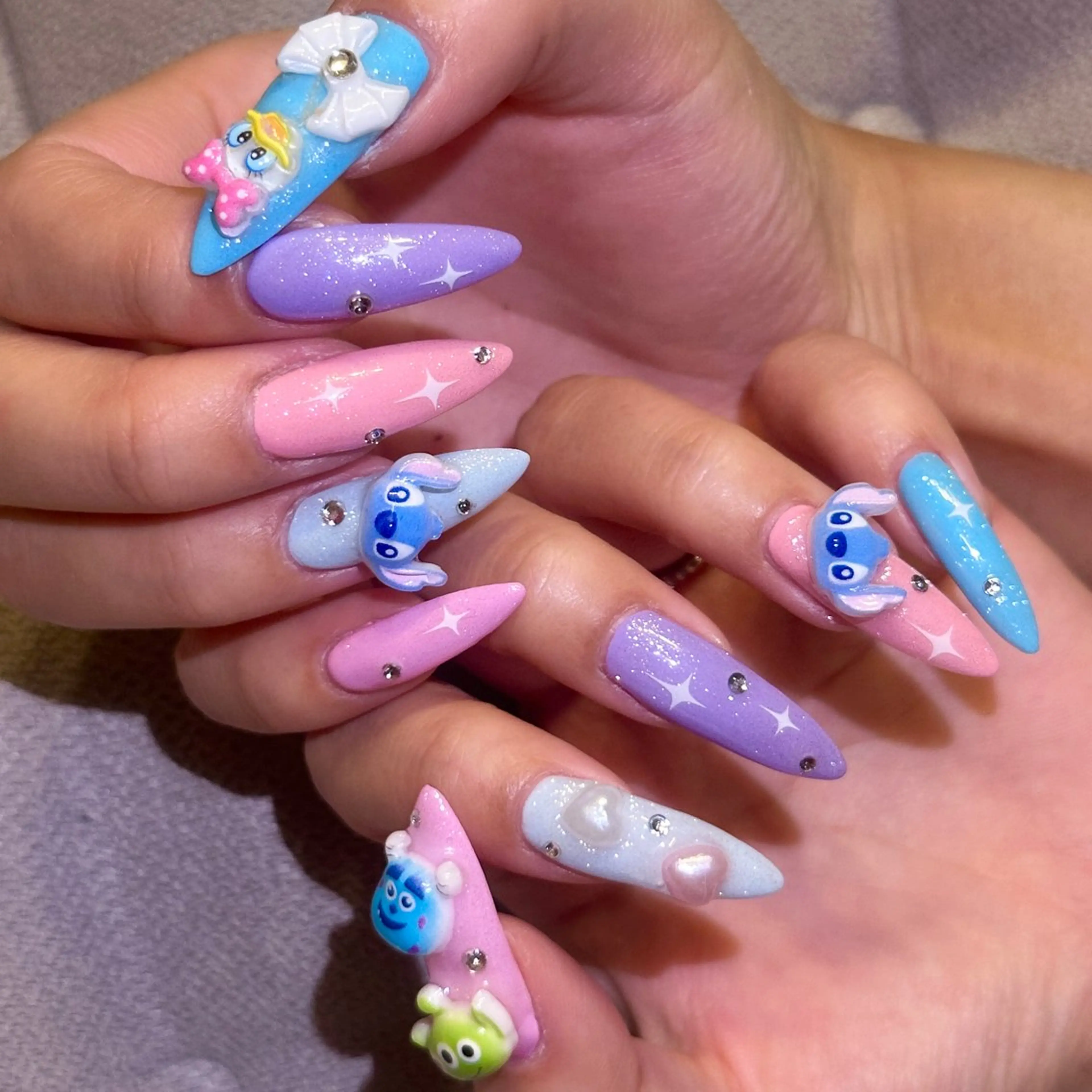 ネイル ハンドネイル フットネイル nailsalon Any'bのネイルデザイン