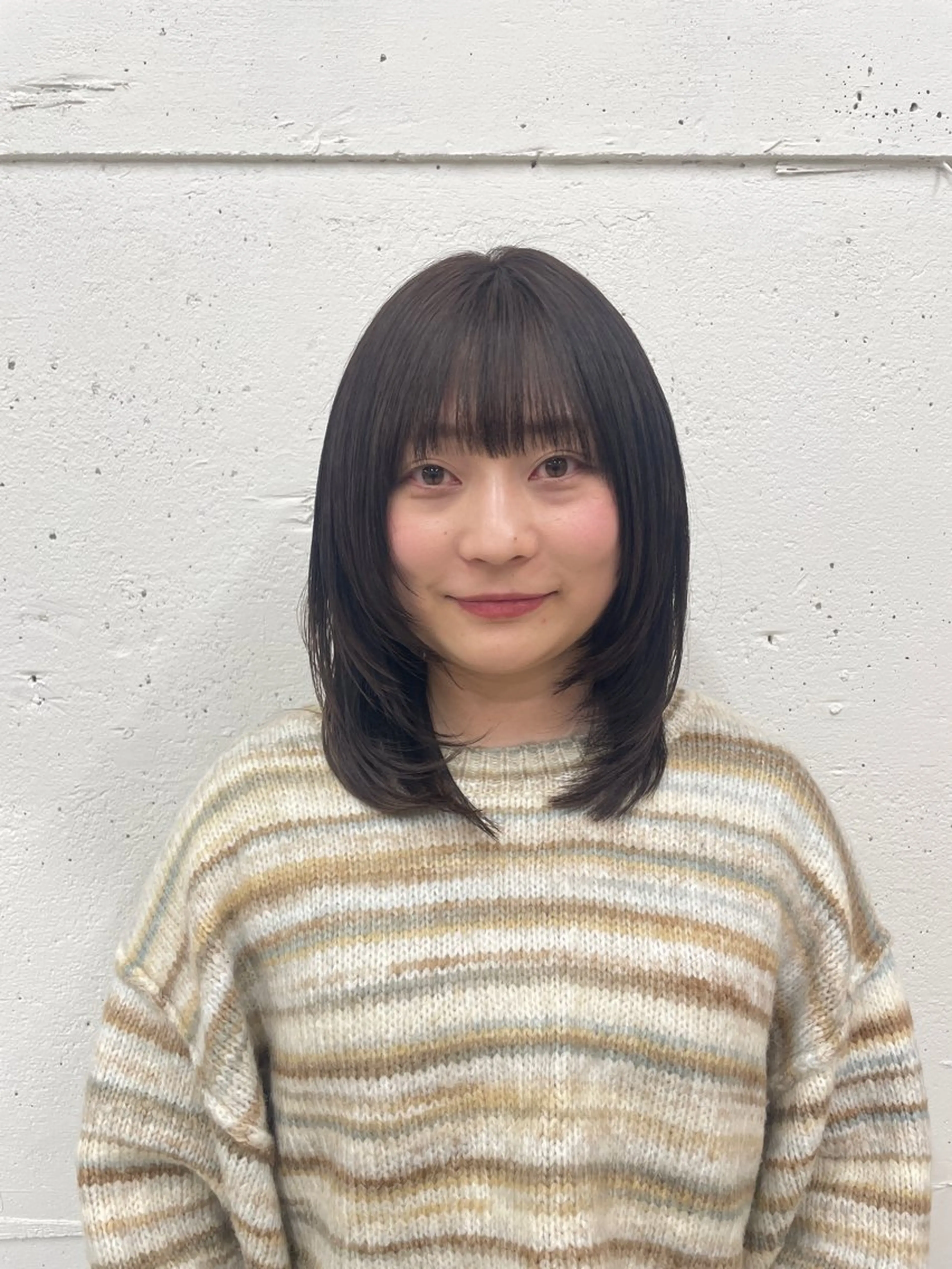 ミディアム カラー ブリーチ レイヤーカット カット ヘアカラー トリートメント suzu 🤍 【 grace 】のヘアスタイル