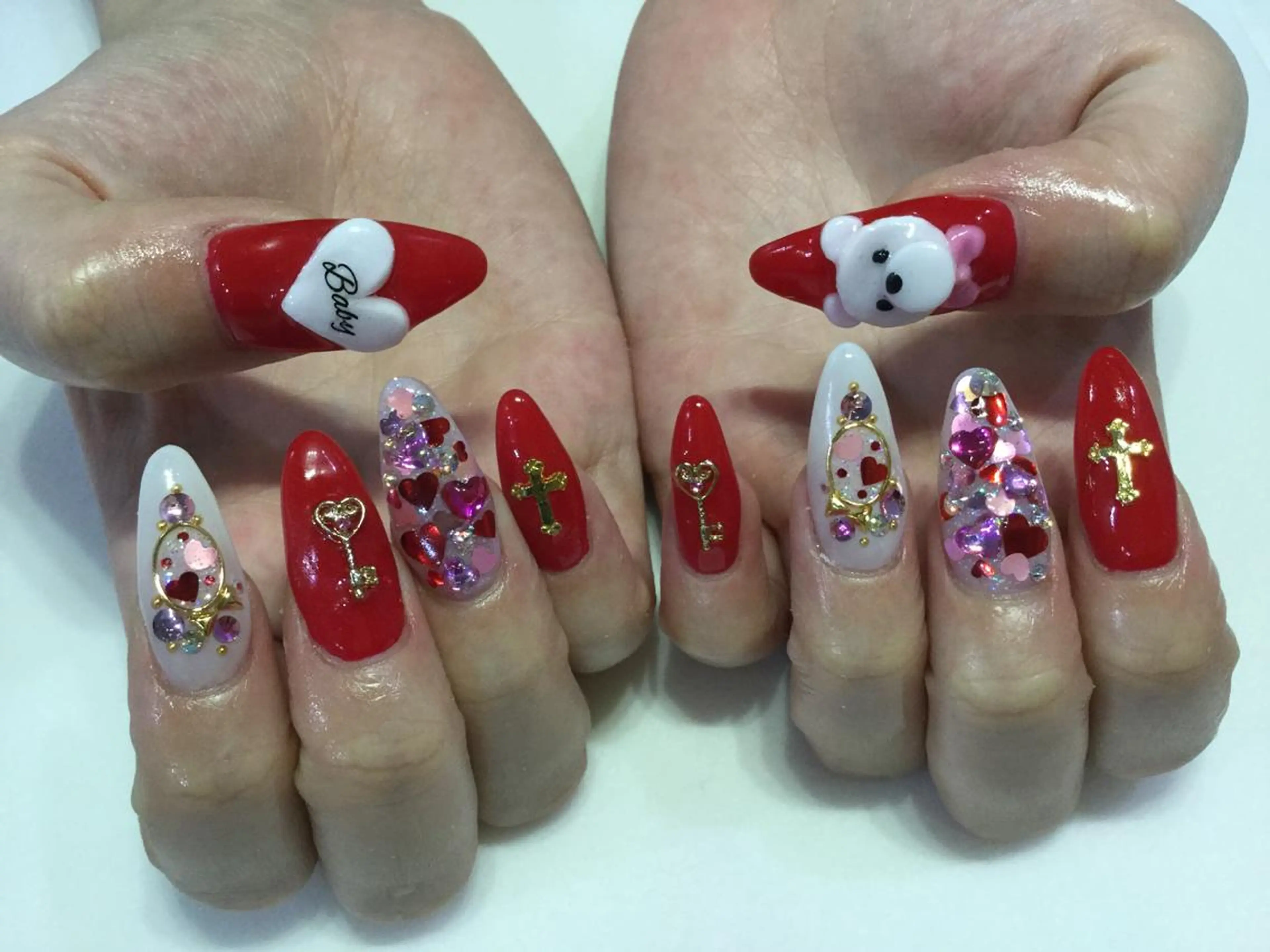 ネイル ハンドネイル 💎🐰 saki. m 🐰💎のネイルデザイン