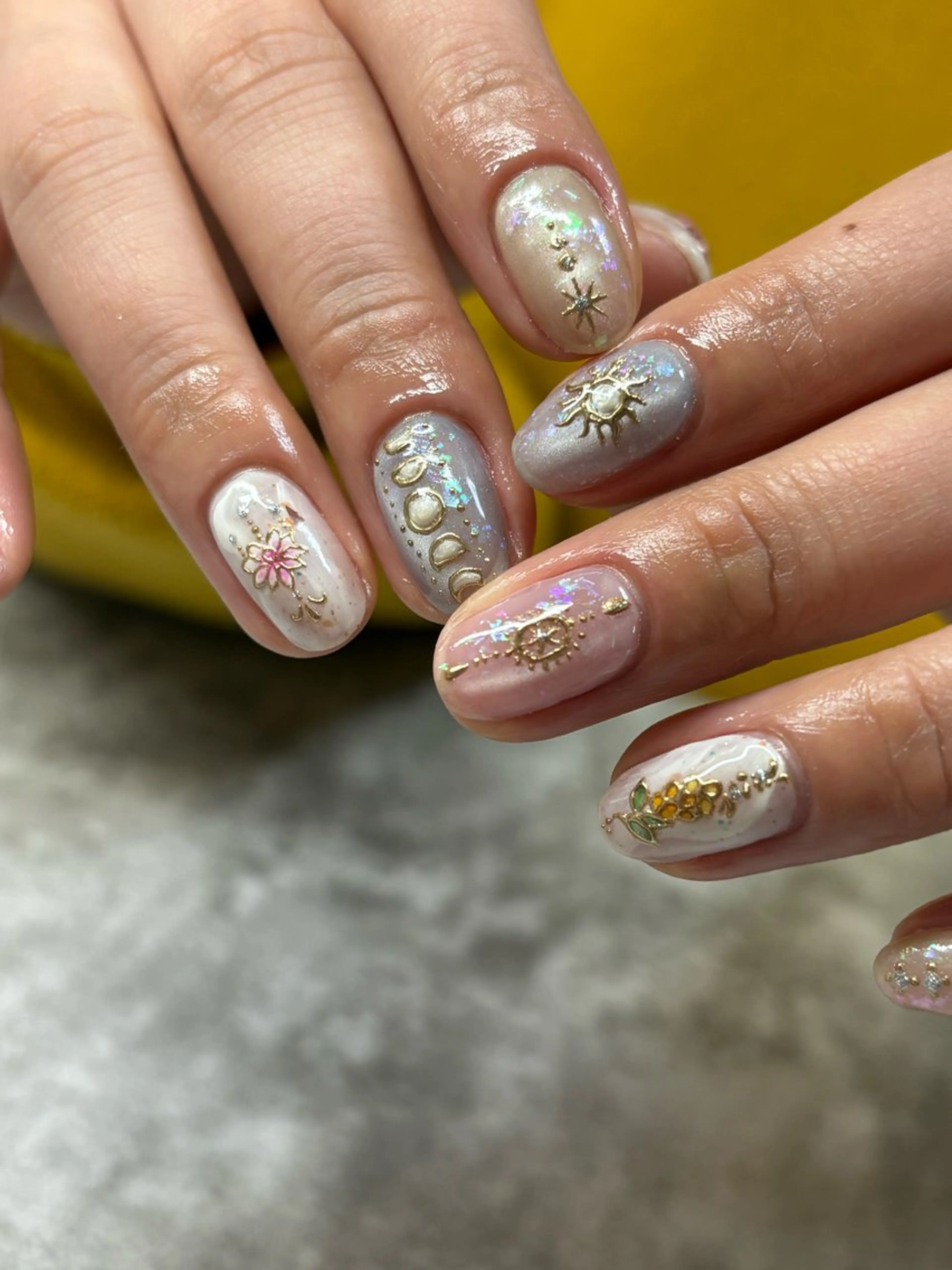 ネイル ハンドネイル FIORITURA Maikoのネイルデザイン