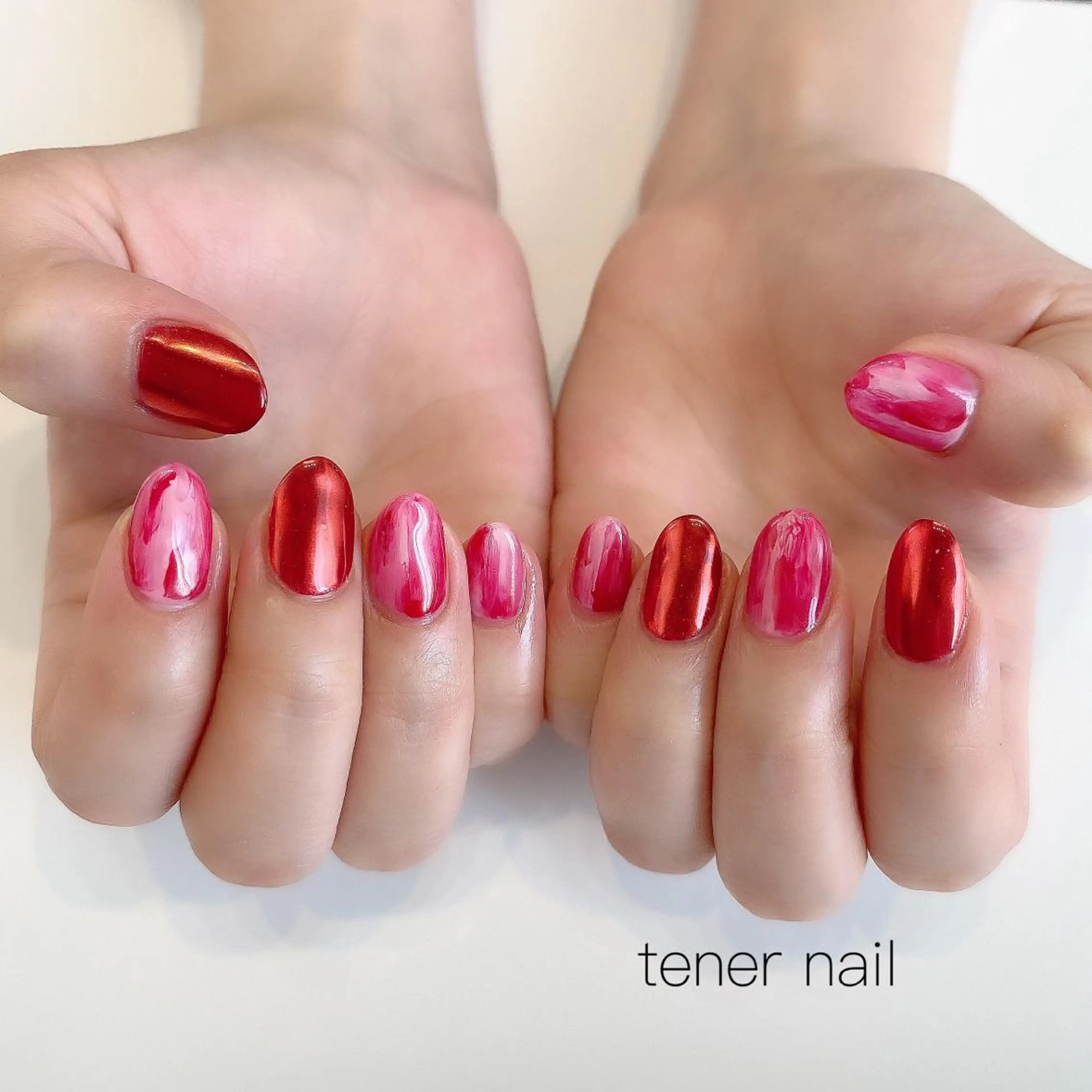 ネイル ミラーネイル ニュアンスネイル 赤色 tener  nail  テネルネイル所属・テネルネイル tener nailのネイルデザイン