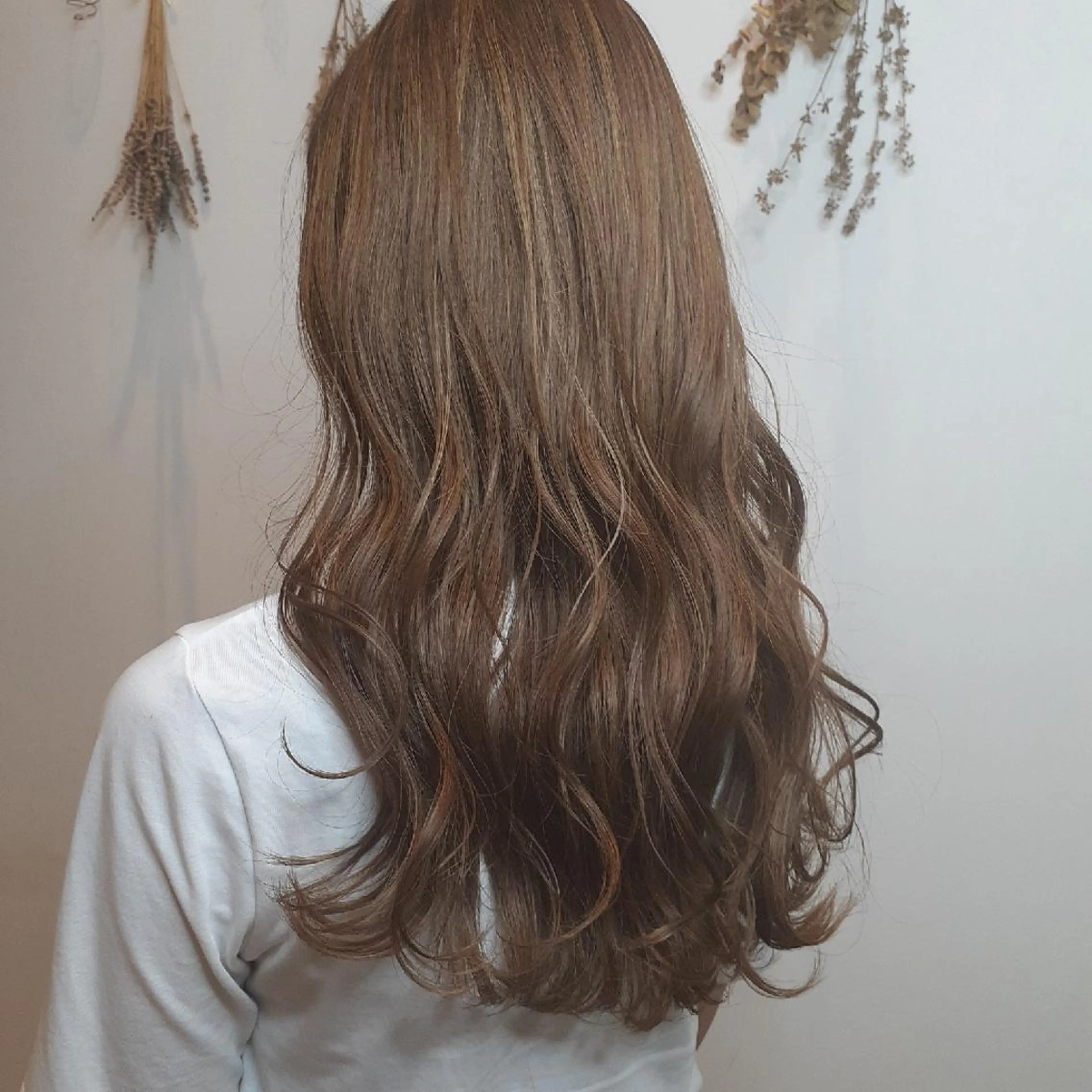 カット+イルミナカラー+Aujuaトリートメントの写真