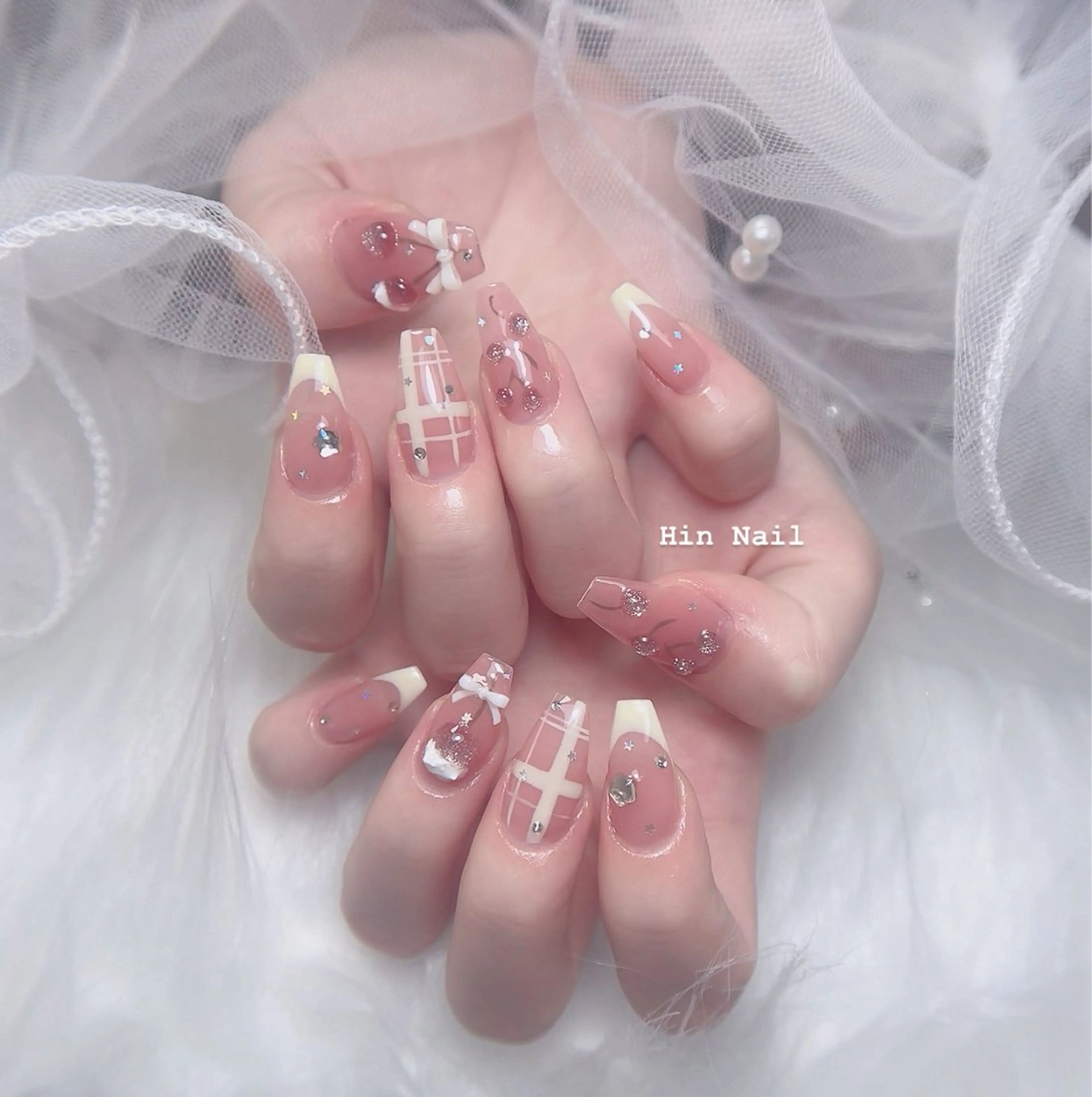 ネイル HIN NAILのネイルデザイン