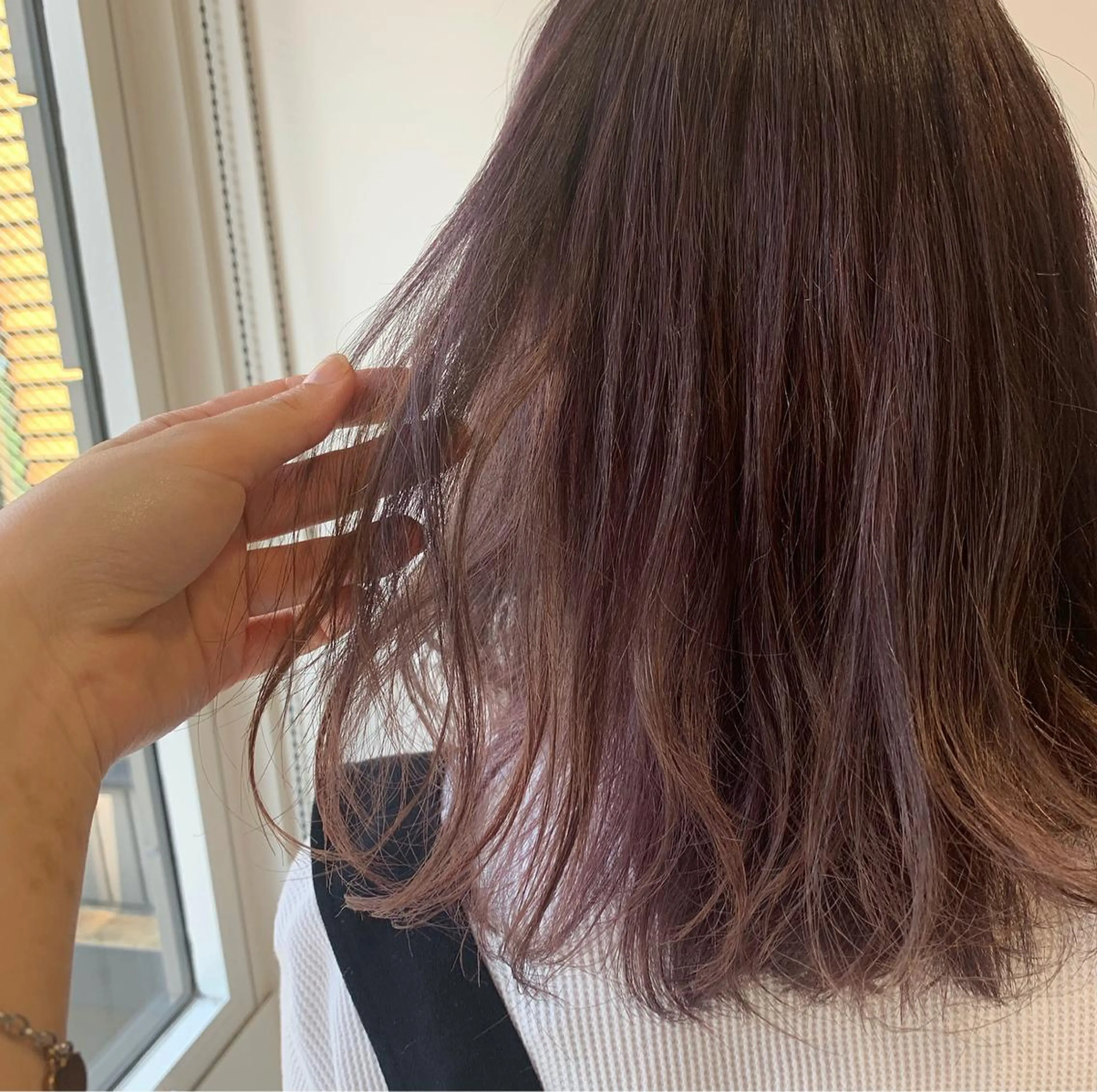 セミロング カラー ヘアアレンジ 髪質改善period.所属・いしかわまい🎀 髪質改善特価サロンのヘアスタイル