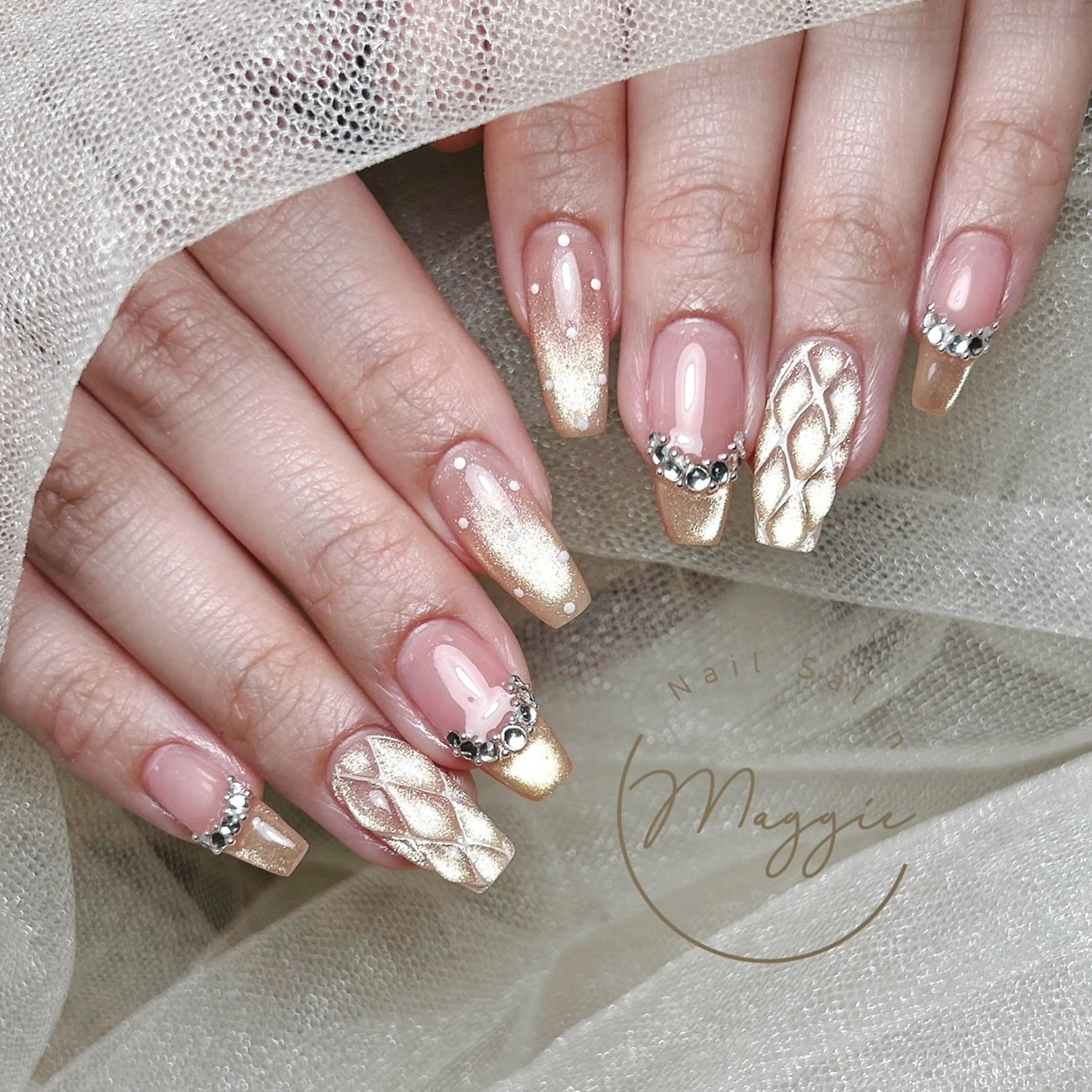 ネイル Maggie Nail🦩のネイルデザイン