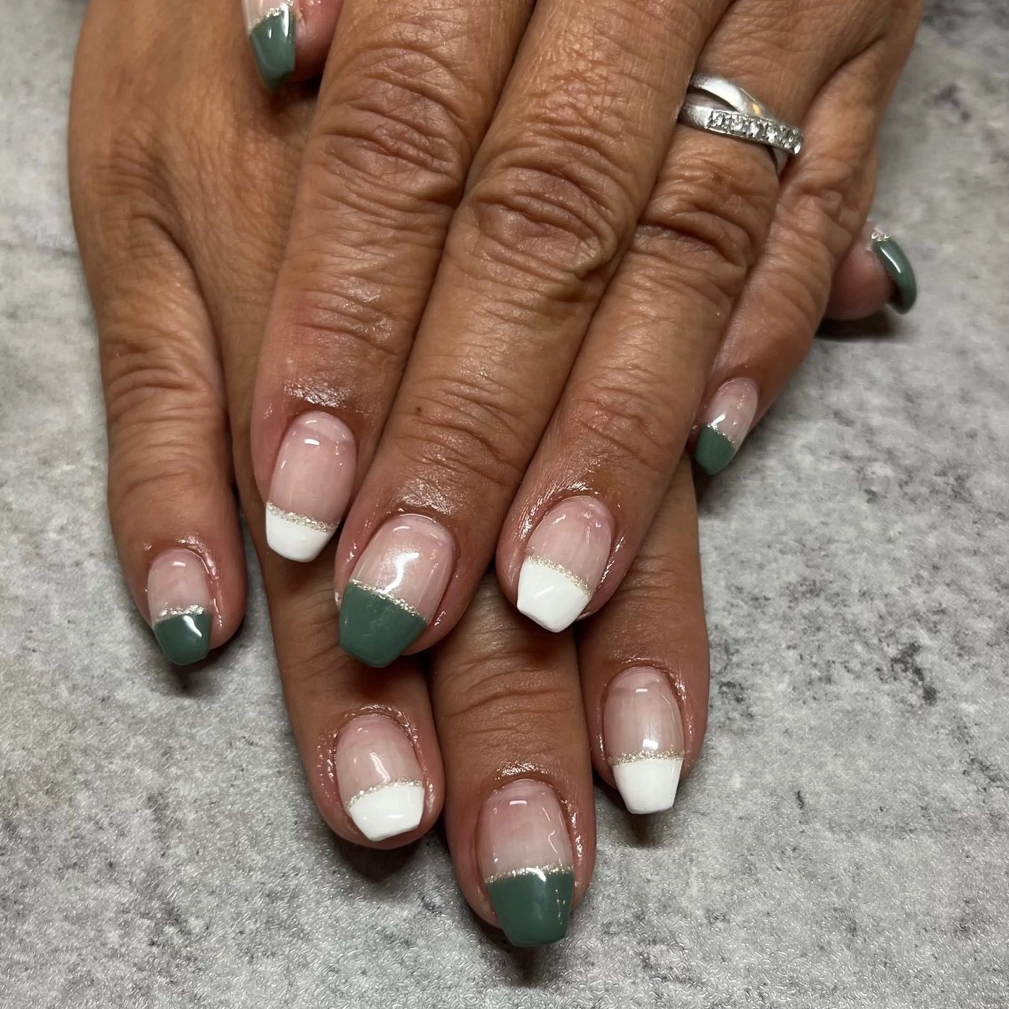 ネイル フレンチネイル Beauty salon smily 八尾店所属・nail salon smily momoのネイルデザイン