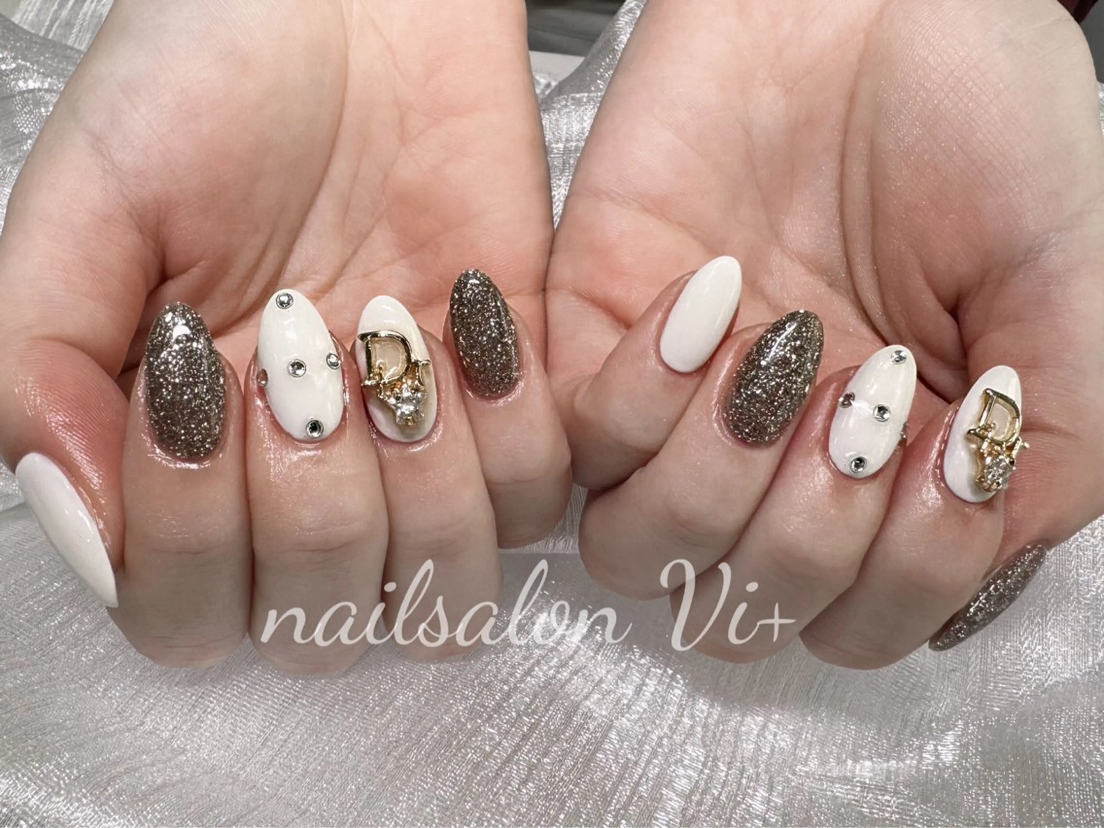 ネイル ✨Nailsalon Vi+✨のネイルデザイン