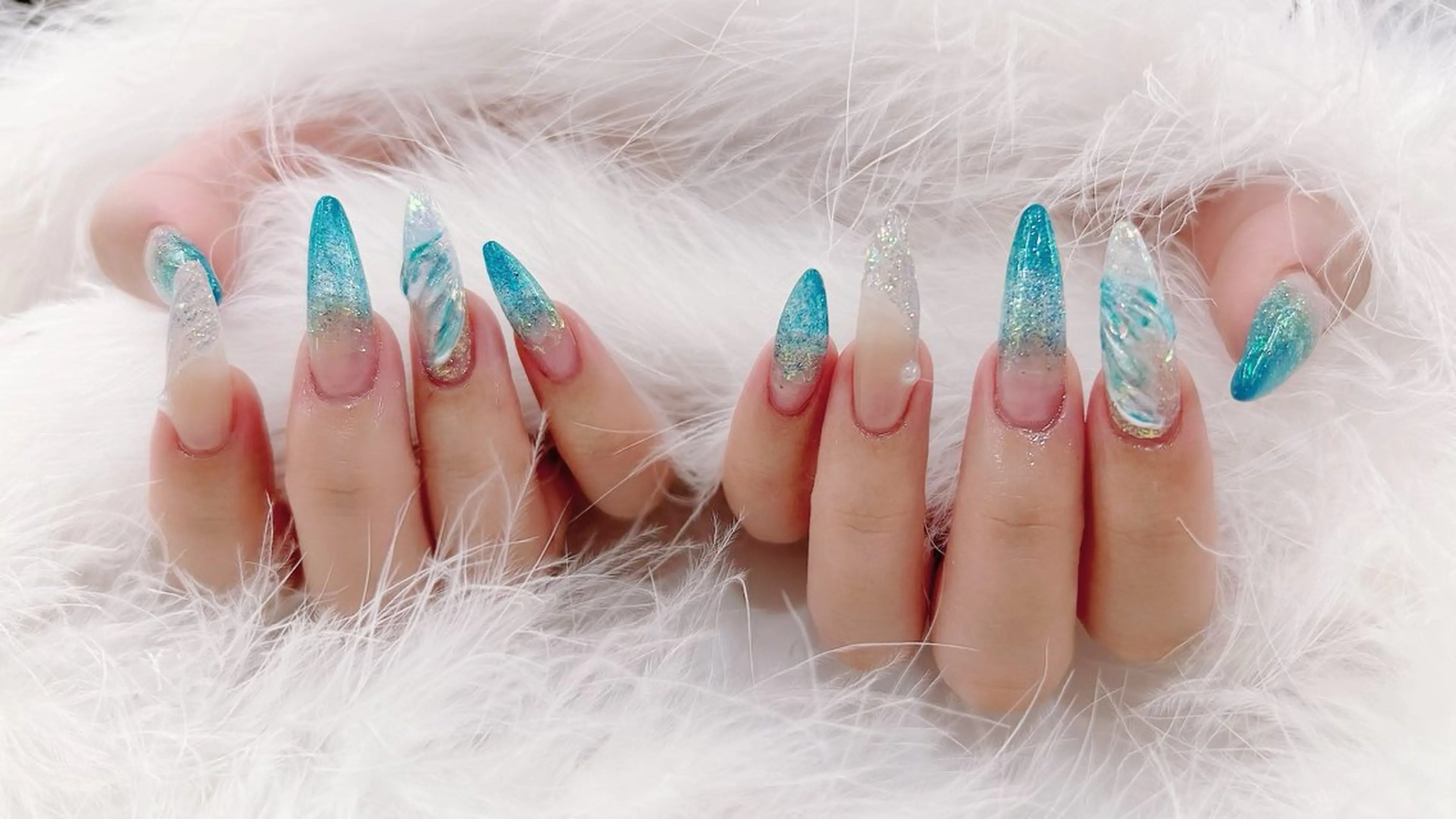 ネイル ネイルサロンクイーン 東京/新宿/大久保のネイルデザイン