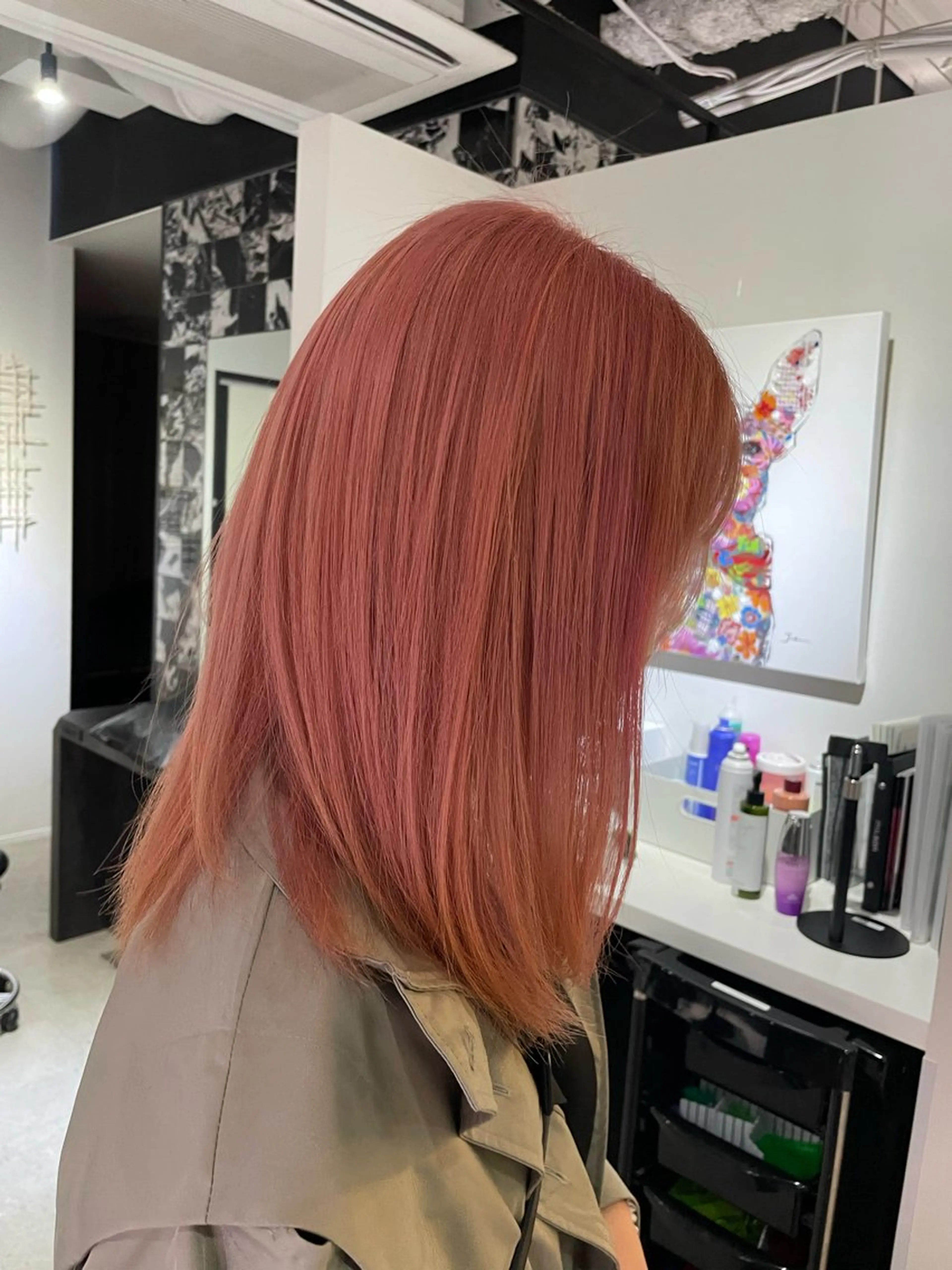 ミディアム カット ヘアカラー 韓国レイヤー➰北田 陸斗➰コテ巻きパーマのヘアスタイル