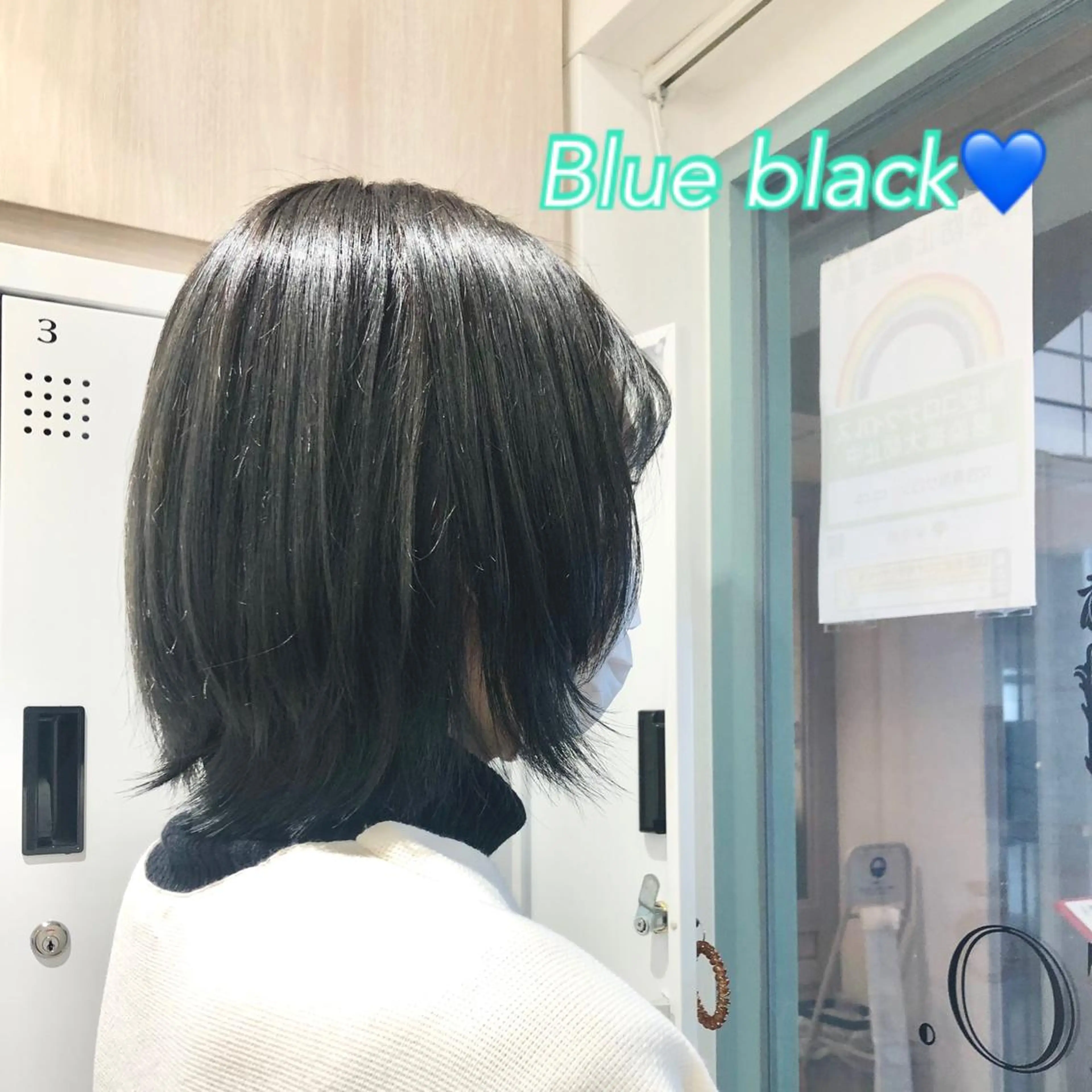 ショート カラー MYA 🤍kanaのヘアスタイル