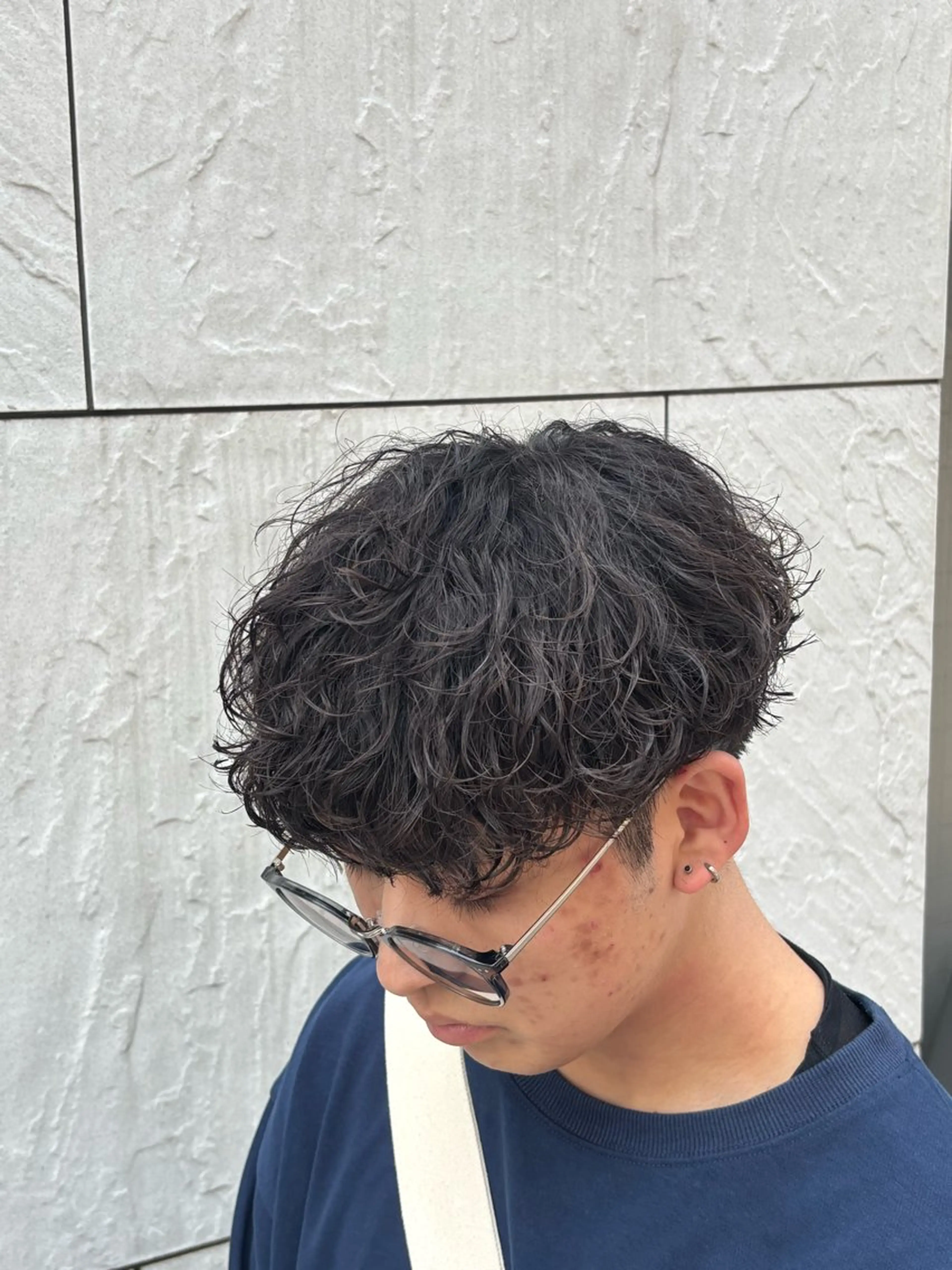 パーマ メンズハイトーン 北斗💍レイヤーのヘアスタイル