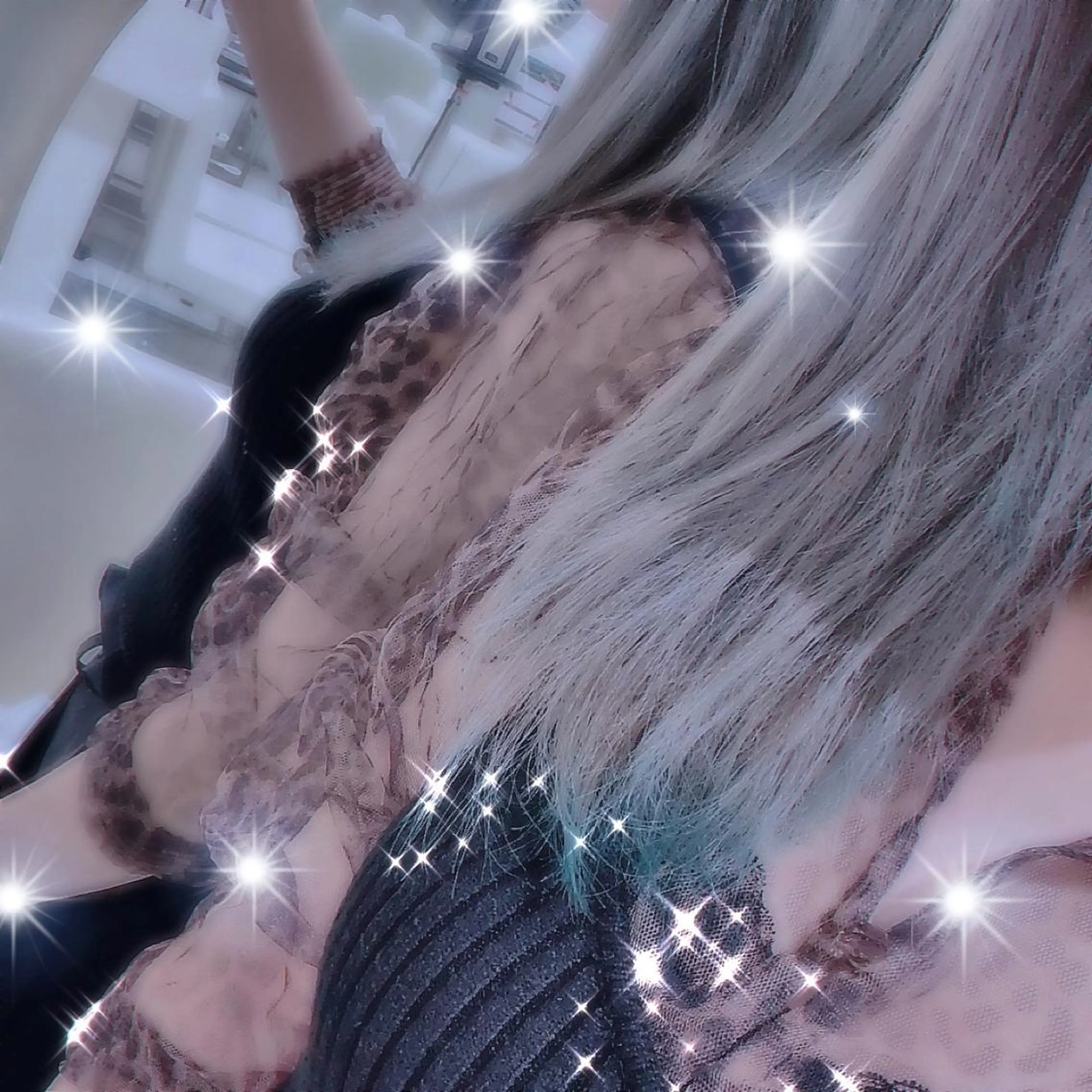 セミロング カラー カット 縮毛矯正 東出 レイ🕊のヘアスタイル