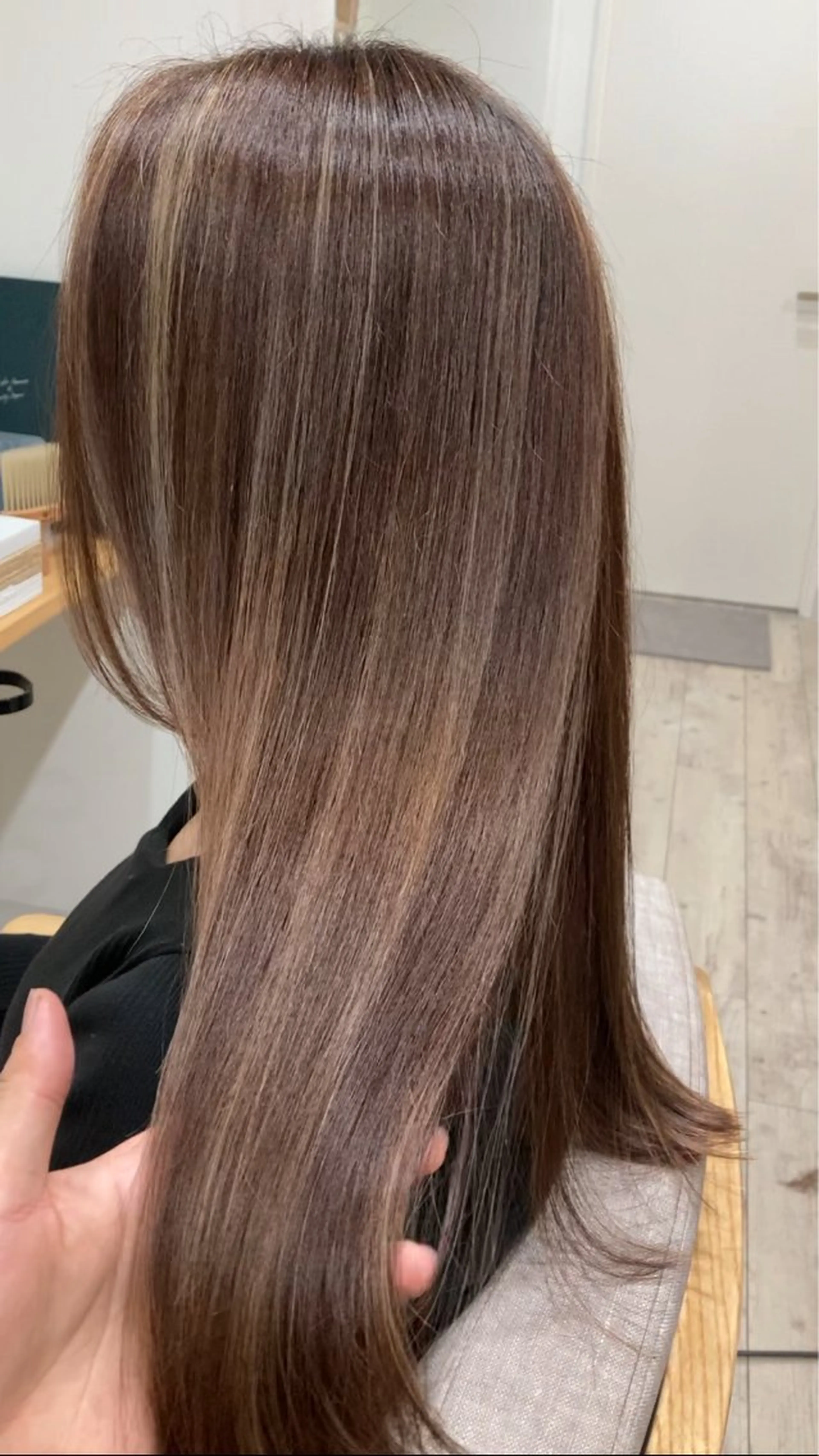 セミロング カラー ハイライトカラー ハイライト ヘアカラー 宇田川 直輝のヘアスタイル