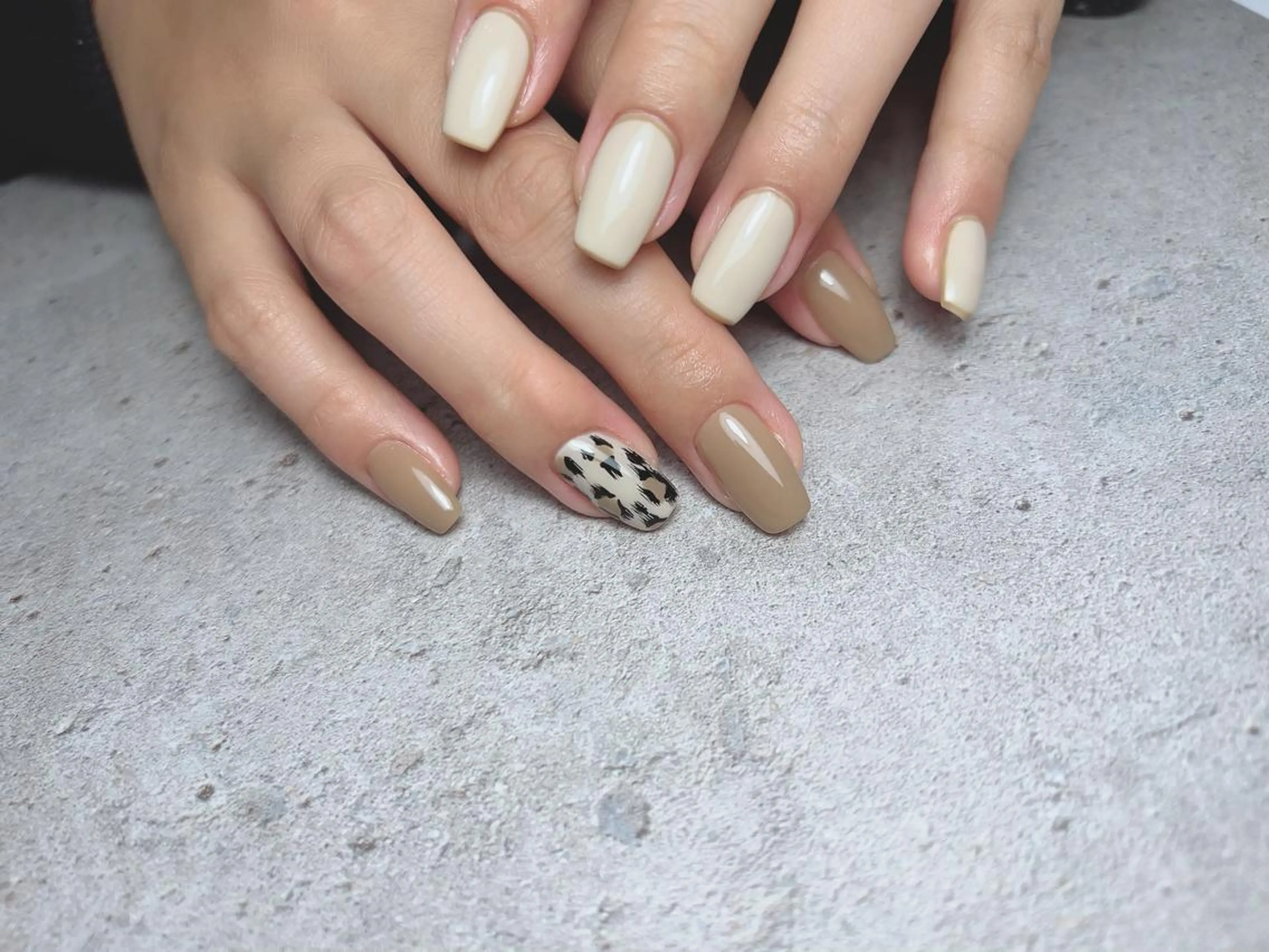 ネイル ハンドネイル 𝐑𝐞𝐯𝐢𝐨 ___堺市西区のマツエク・マツパデザイン