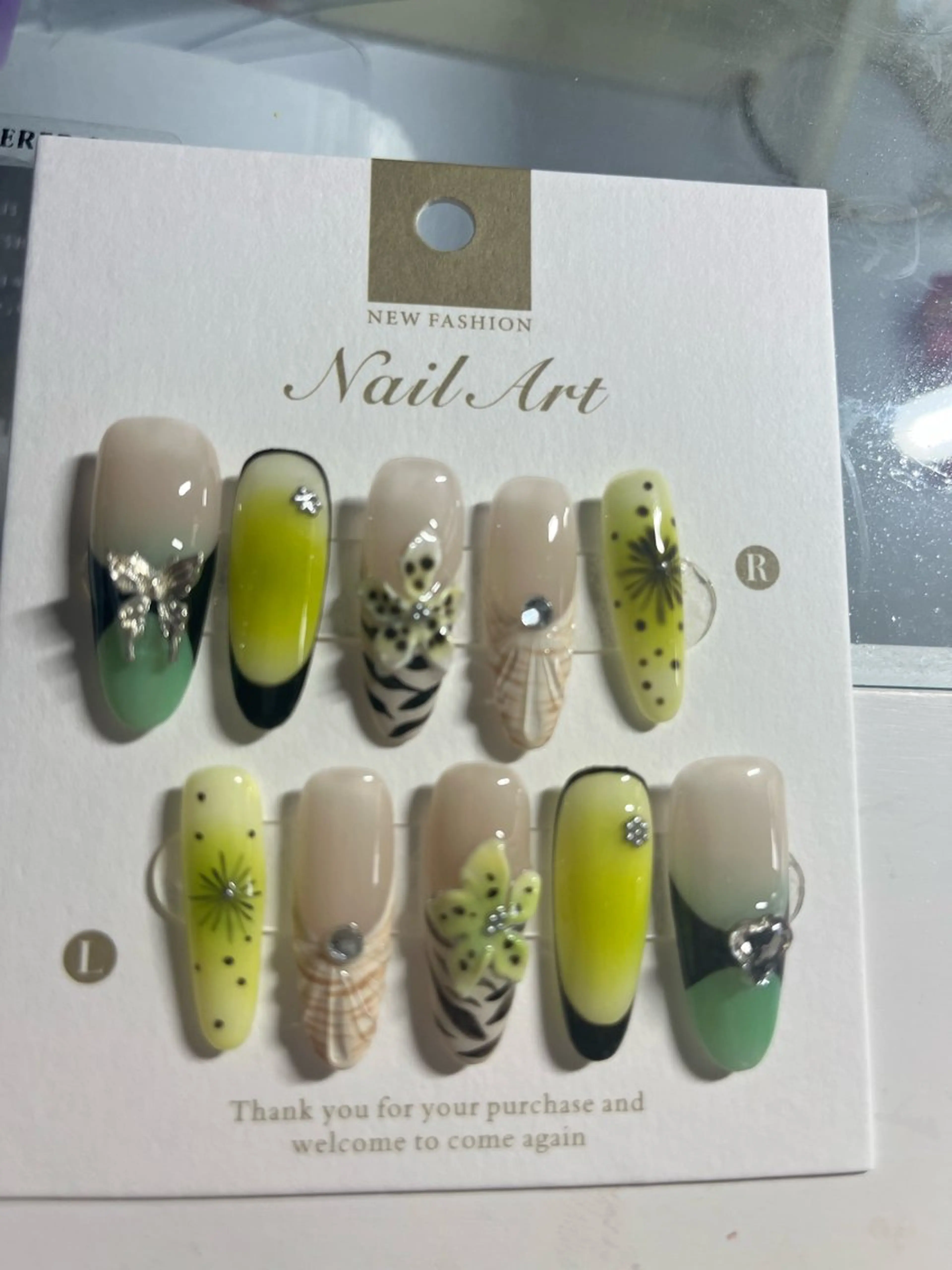 ネイル 飯塚 陽葵のネイルデザイン