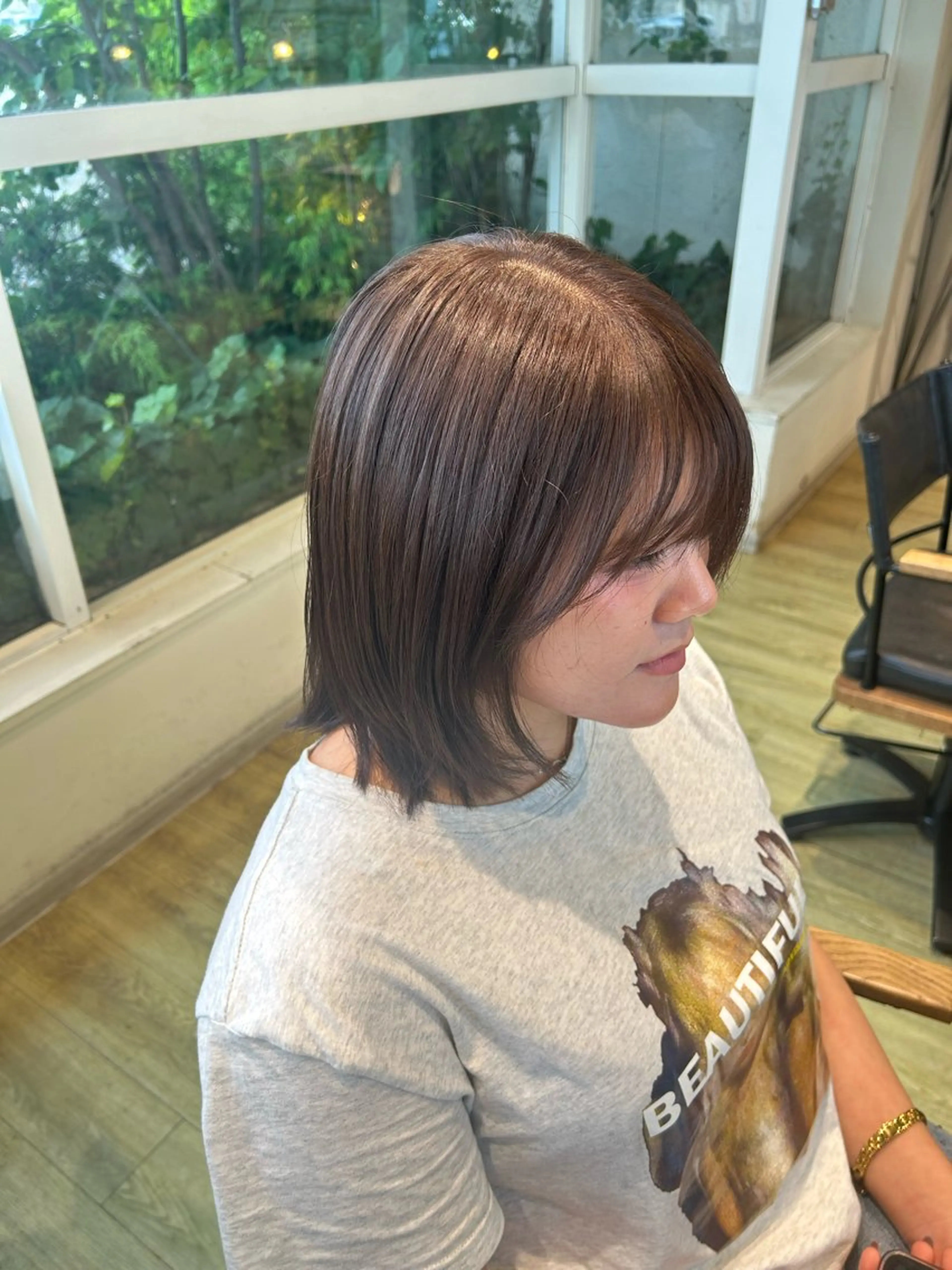 ミディアム カラー ボブレイヤー ベージュカラー 透明感カラー ボブ レイヤーカット 水木 里咲のヘアスタイル