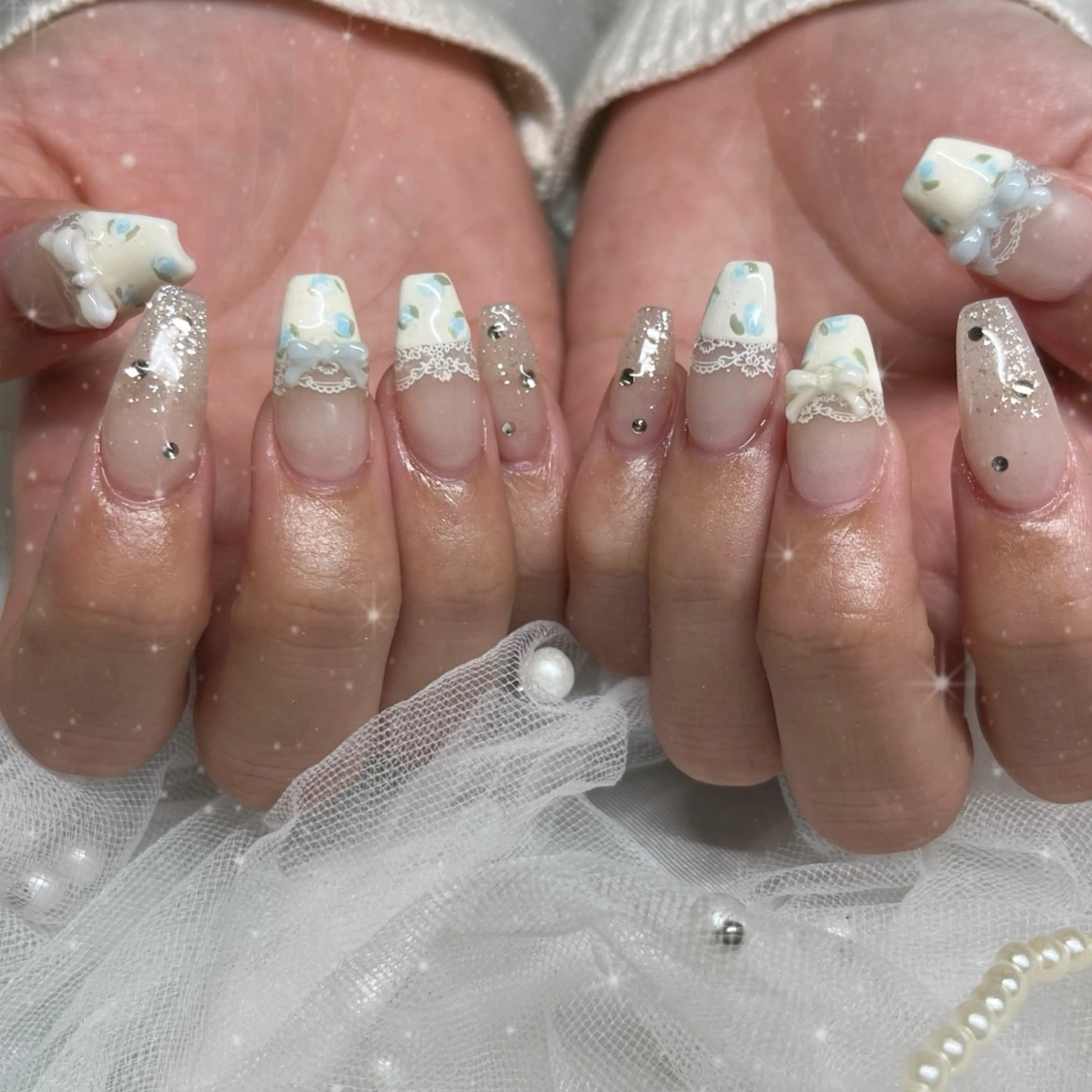 ネイル リボン ハンドネイル ブルーデイジー栄本店所属・BlueDaisy 栄本店のネイルデザイン