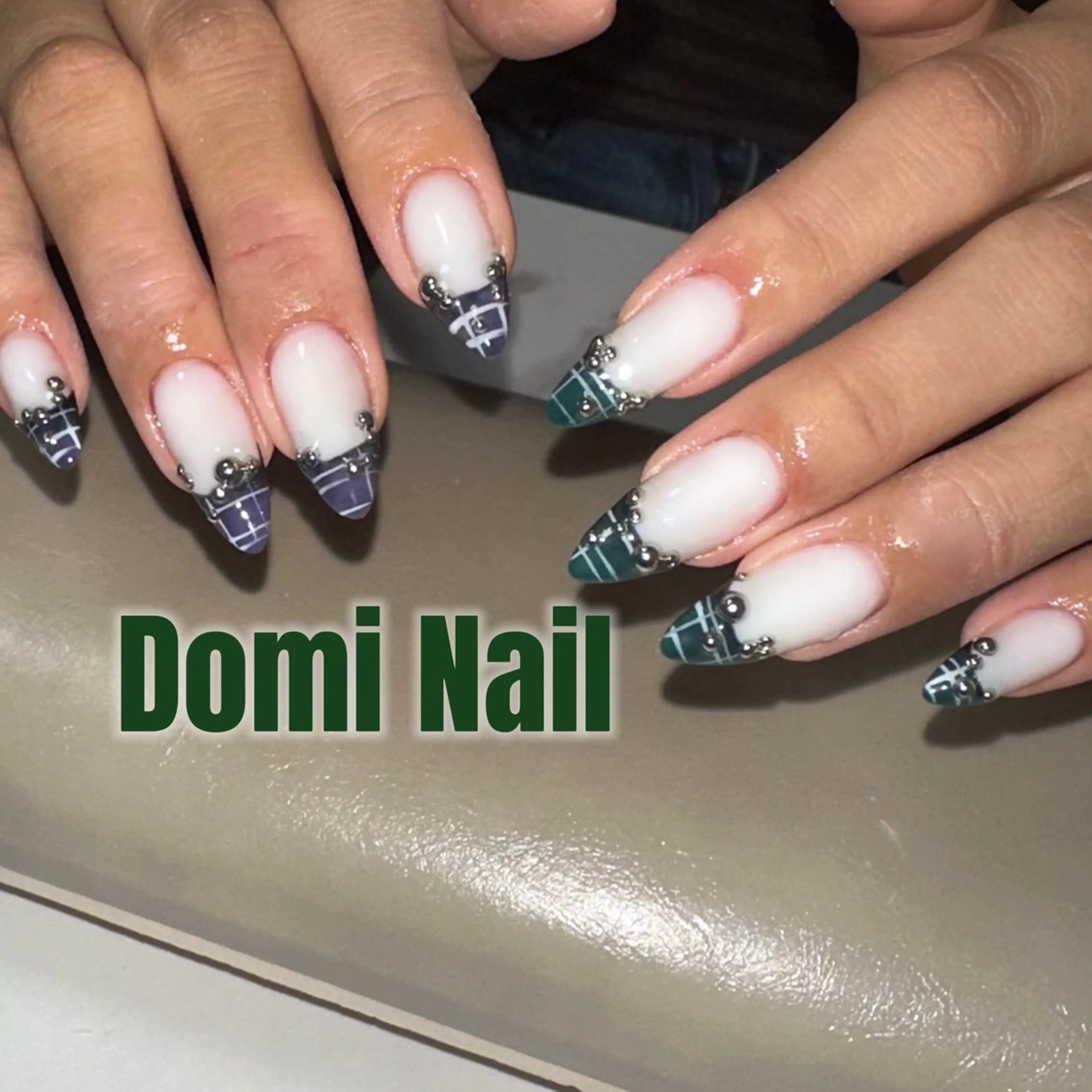ネイル 持ち込み ネイルチップ ハンドネイル 渋谷Domi Nail所属・渋谷 Domi Nailのネイルデザイン