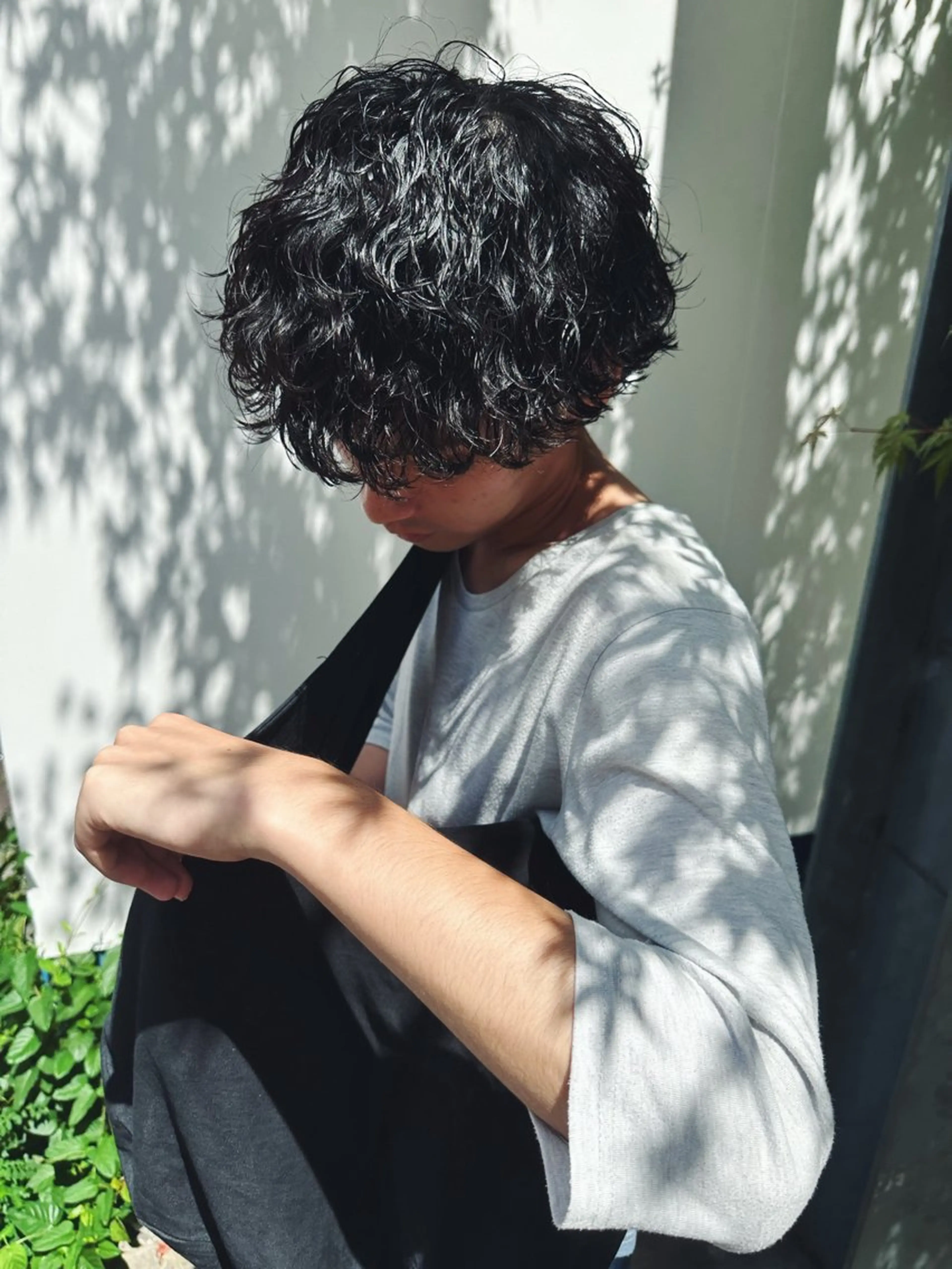 ミディアム パーマ メンズ ミディアムパーマ メンズパーマ メンズウルフカット ウルフカット スパイラルパーマ GO TODAY シェアサロン　原宿本店所属・原宿↔︎浦和　美容師 折笠　亮のヘアスタイル