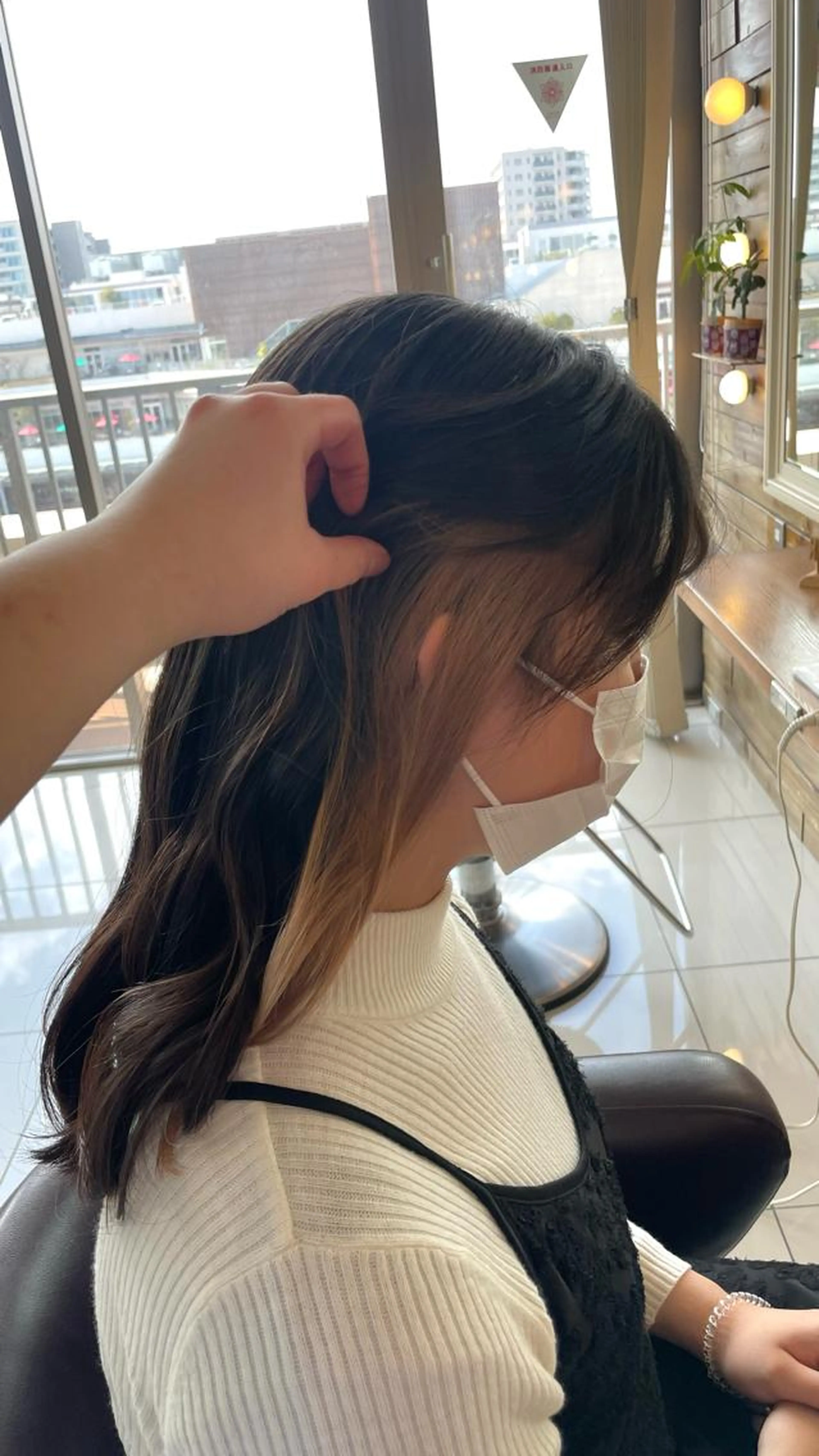 🌈人気No.1メニュー🌈イヤリングカラー（ブリーチ込み）💛の写真