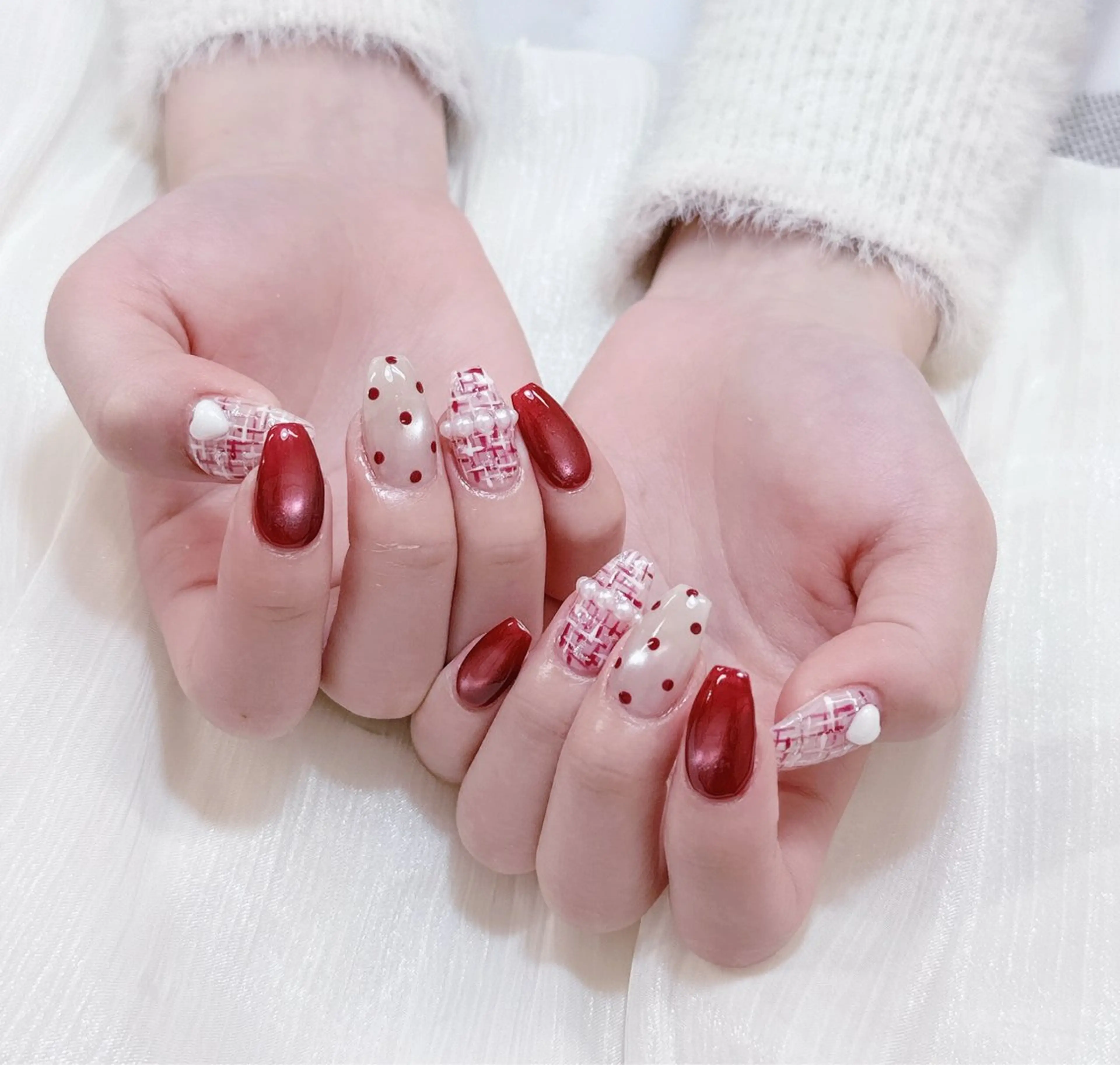 ネイル チークネイル フレンチネイル グラデーション 氷ネイル・うるうるネイル キラキラネイル ハンドネイル 陳 rinaのネイルデザイン