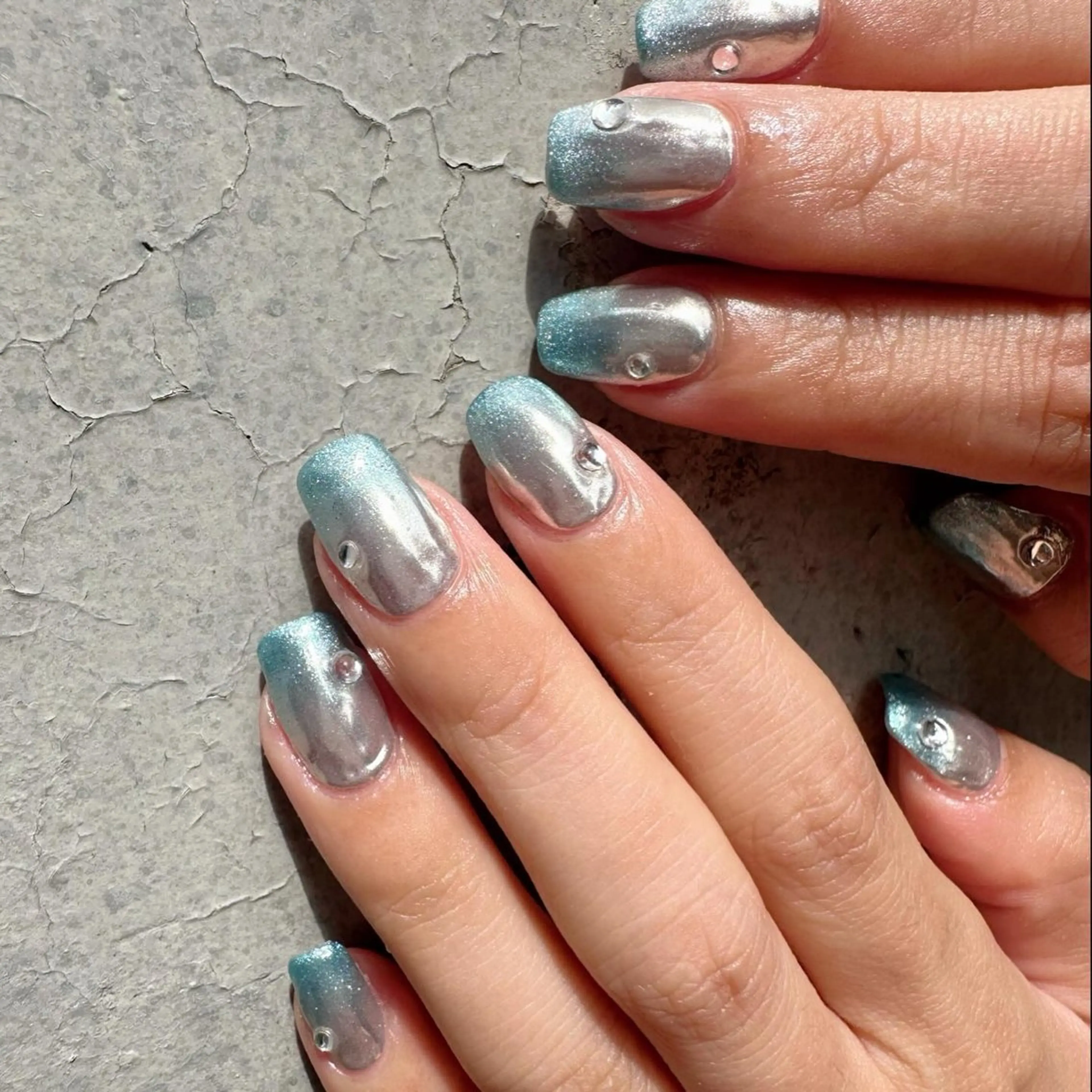 ネイル ブルー クリアネイル 氷ネイル・うるうるネイル 韓国ネイル マグネットネイル 🪞KAPE NAIL 🪞のネイルデザイン