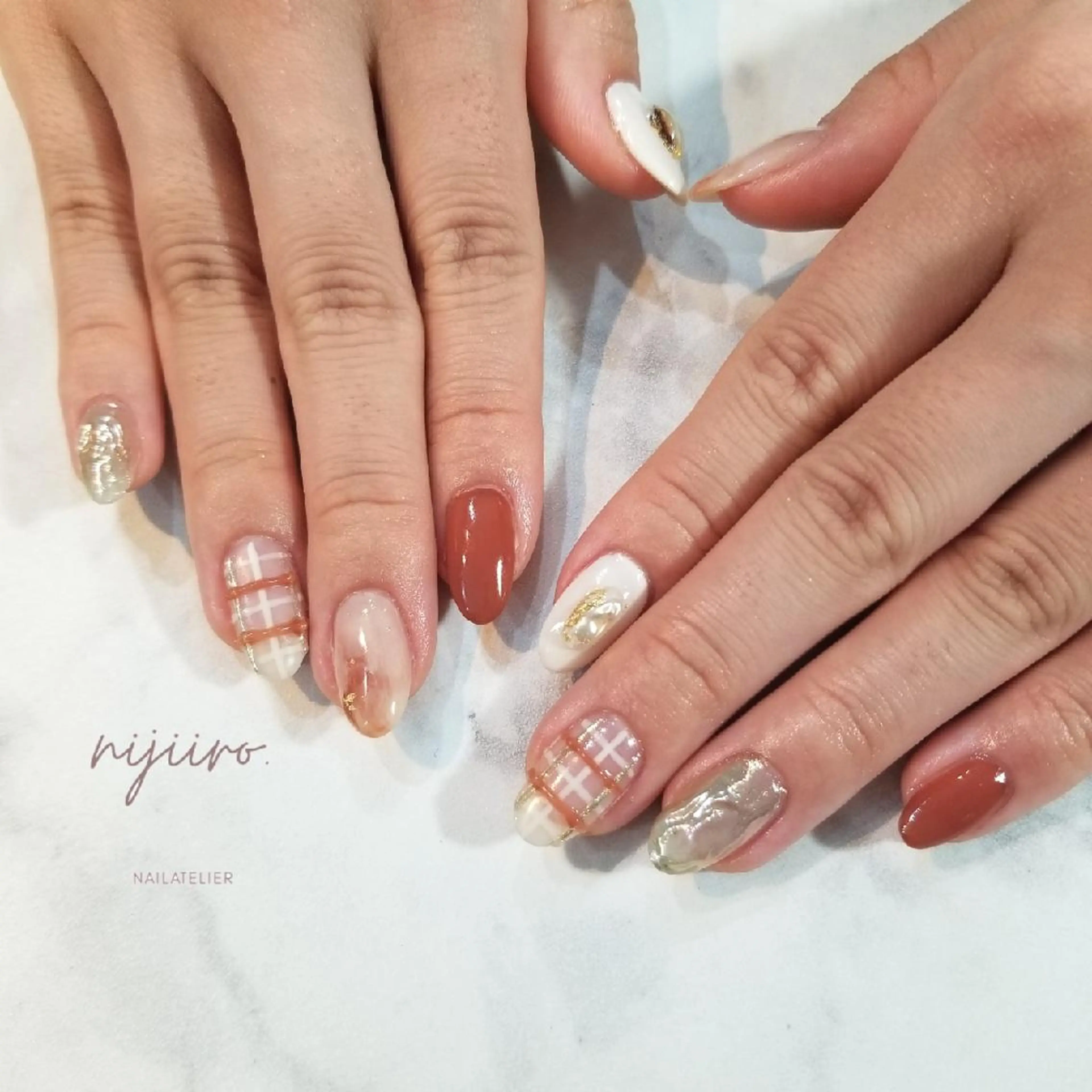 ネイル ニュアンスネイル ぷっくりネイル ハンドネイル nailatelier nijiiro.所属・nijiiro🌈 サトウのネイルデザイン