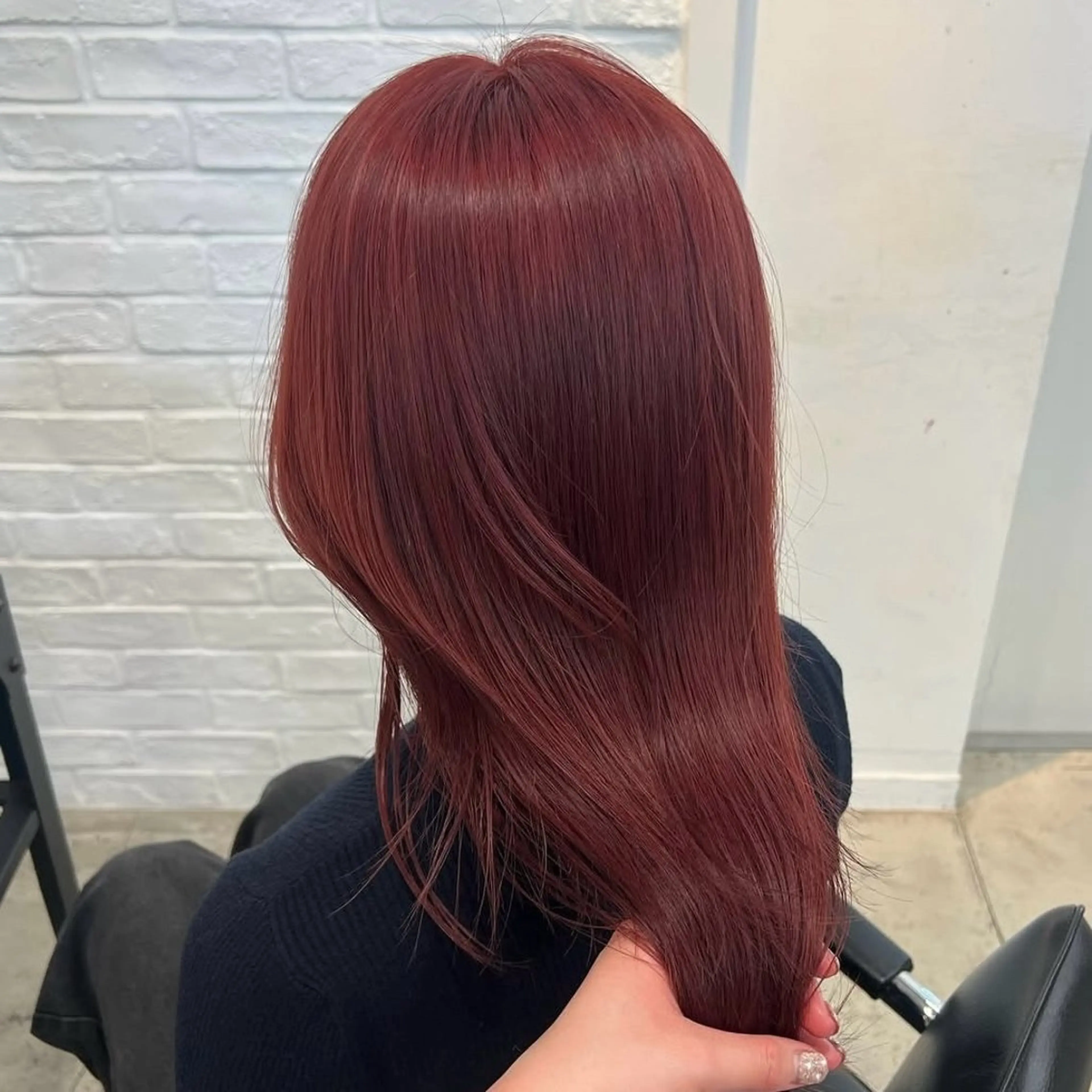 セミロング カラー ブリーチ レッドカラー ヘアカラー トリートメント 🌼動き×透明感🩵 ハイトーン/ナナのヘアスタイル