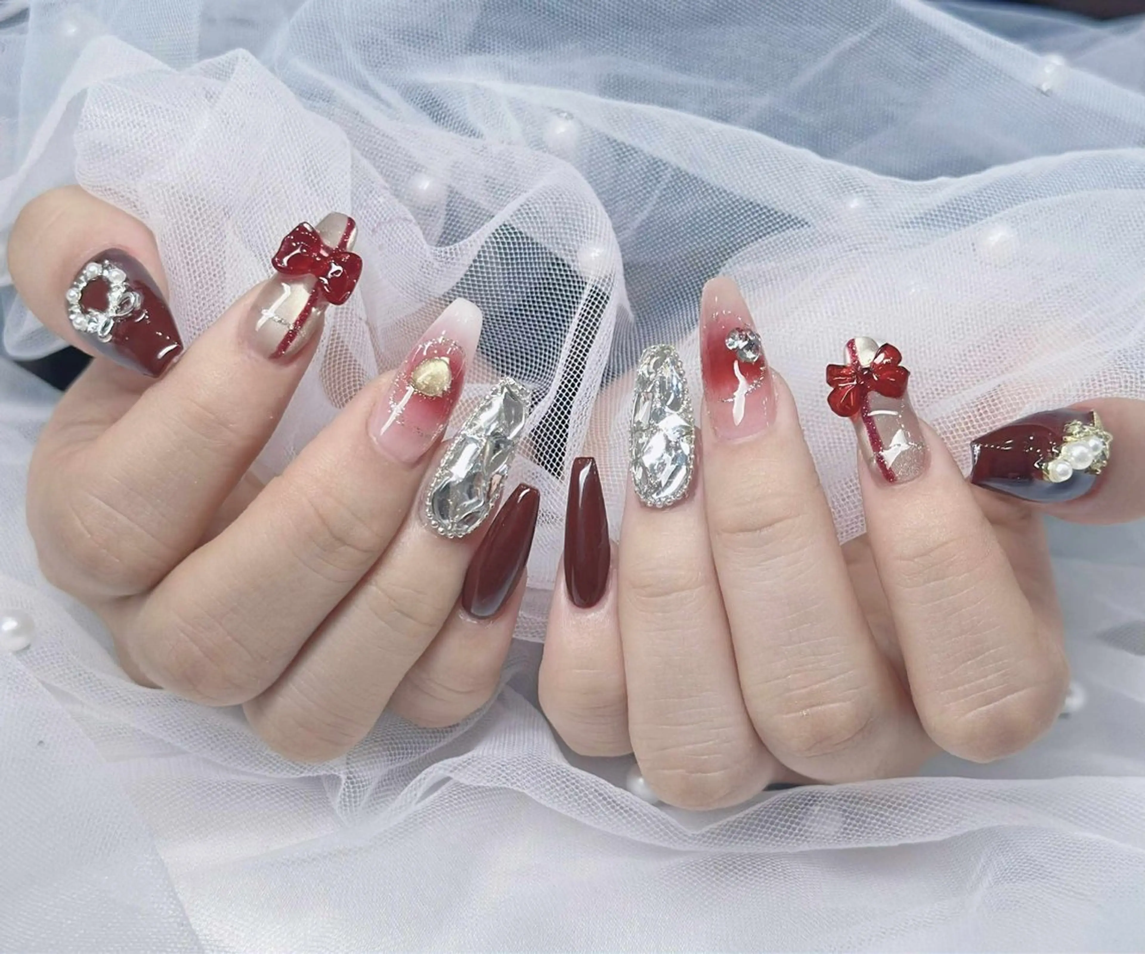 ネイル ハンドネイル REMI NAIL 渋谷店所属・🩷KaRin🩷 チップ長さ出し専門のネイルデザイン