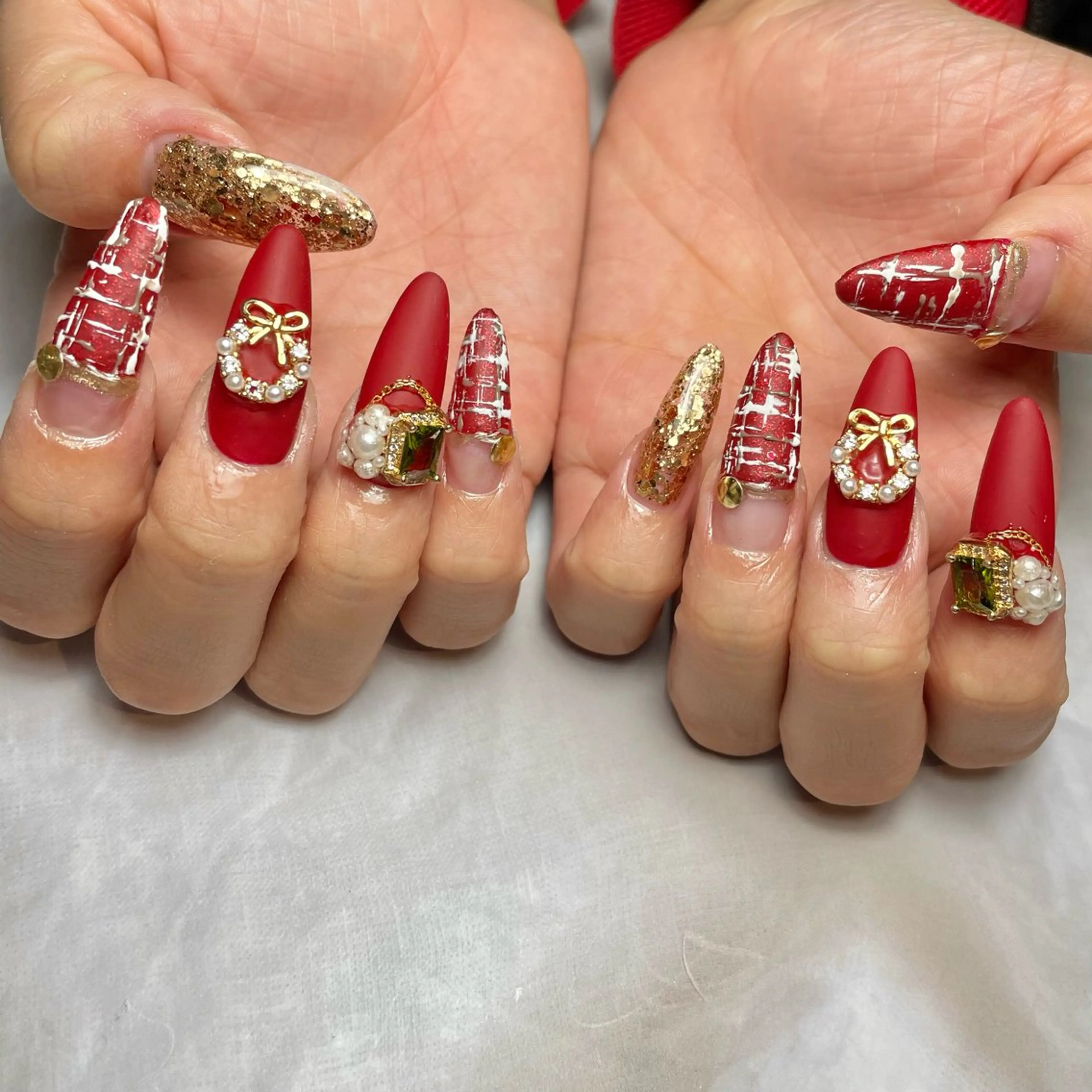 ネイル マットネイル 持ち込み 赤色 ハンドネイル Reflection marikoのネイルデザイン