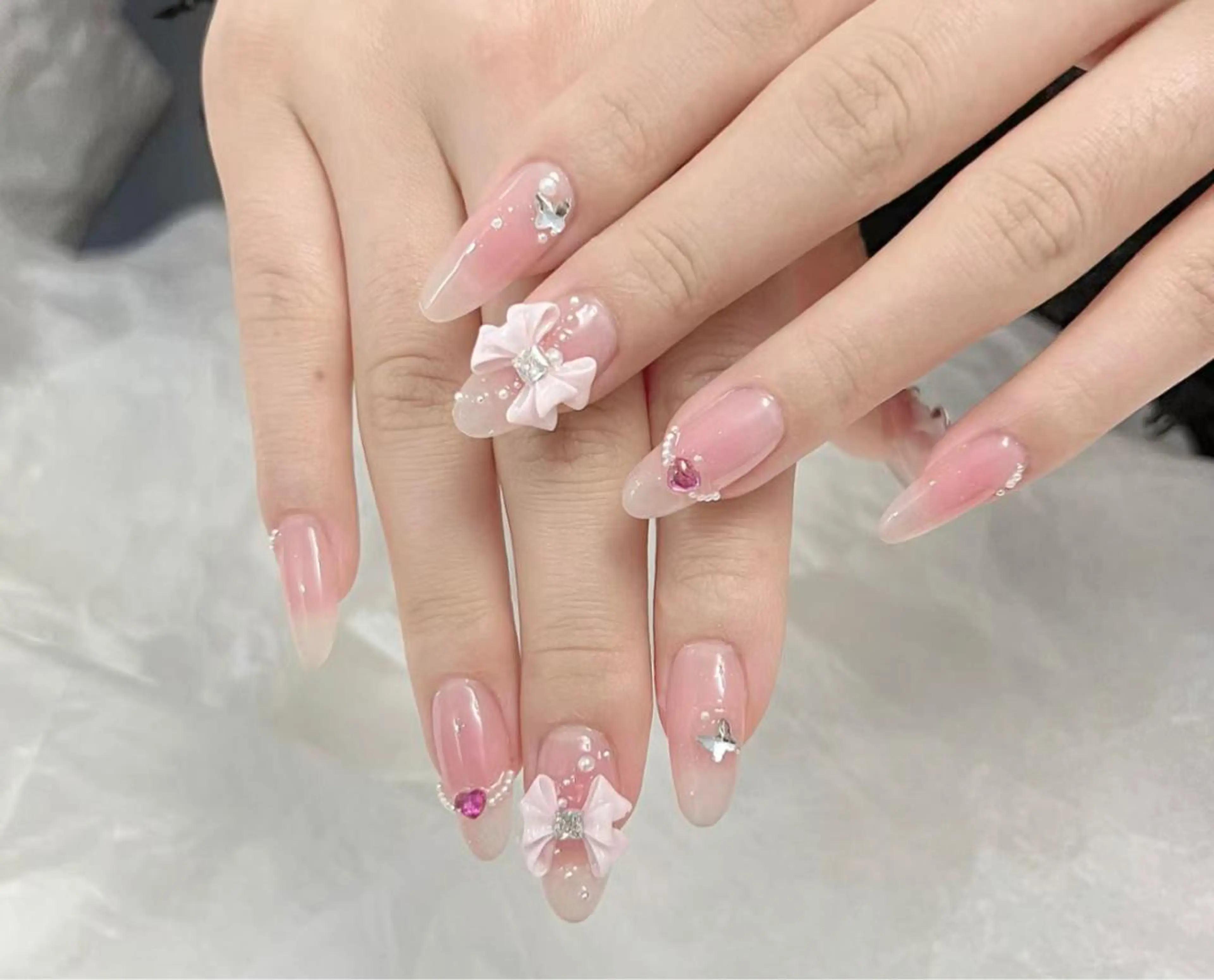 ネイル ハンドネイル KARI ネイルサロンのネイルデザイン