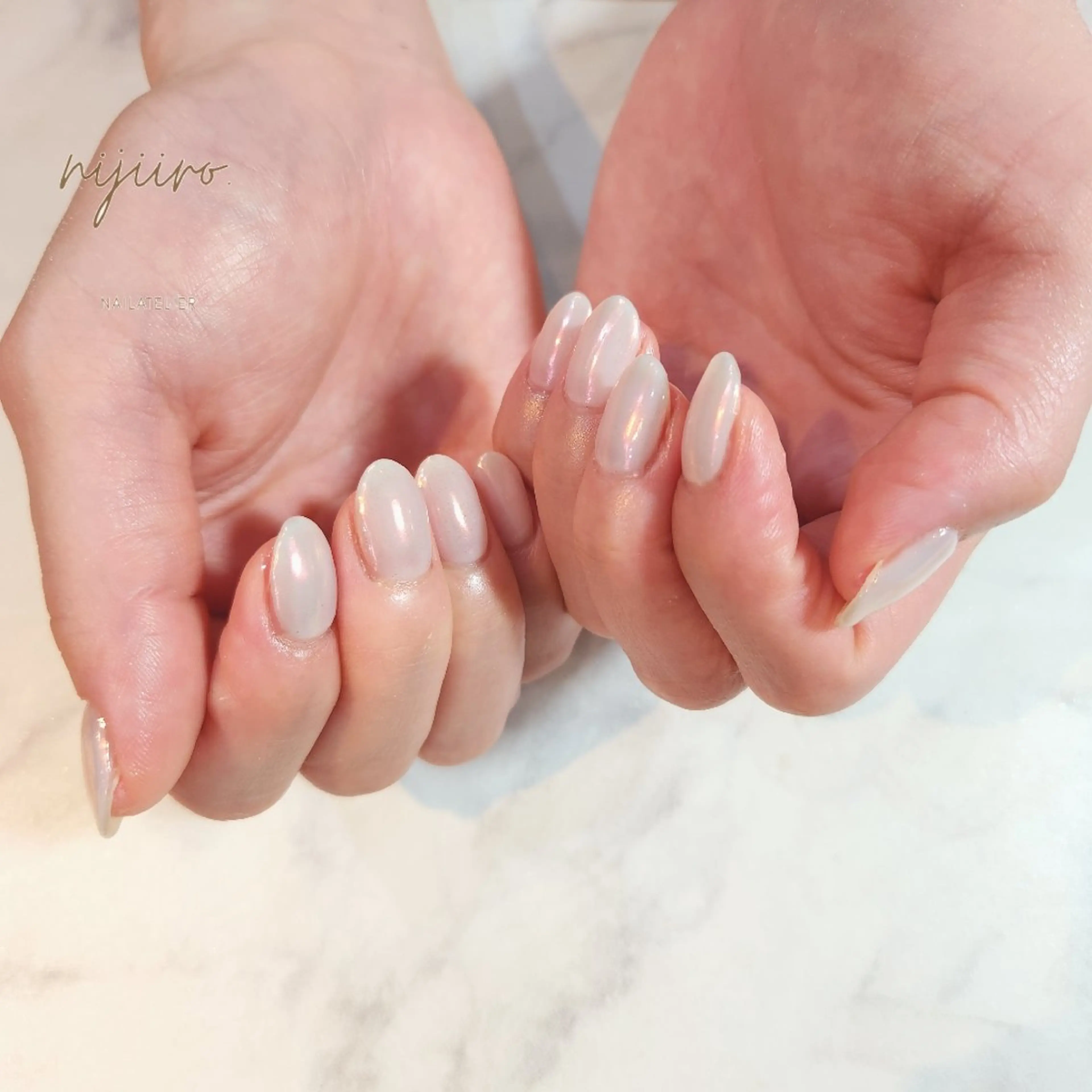 ネイル オーロラネイル ハンドネイル nailatelier nijiiro.所属・nijiiro🌈 サトウのネイルデザイン