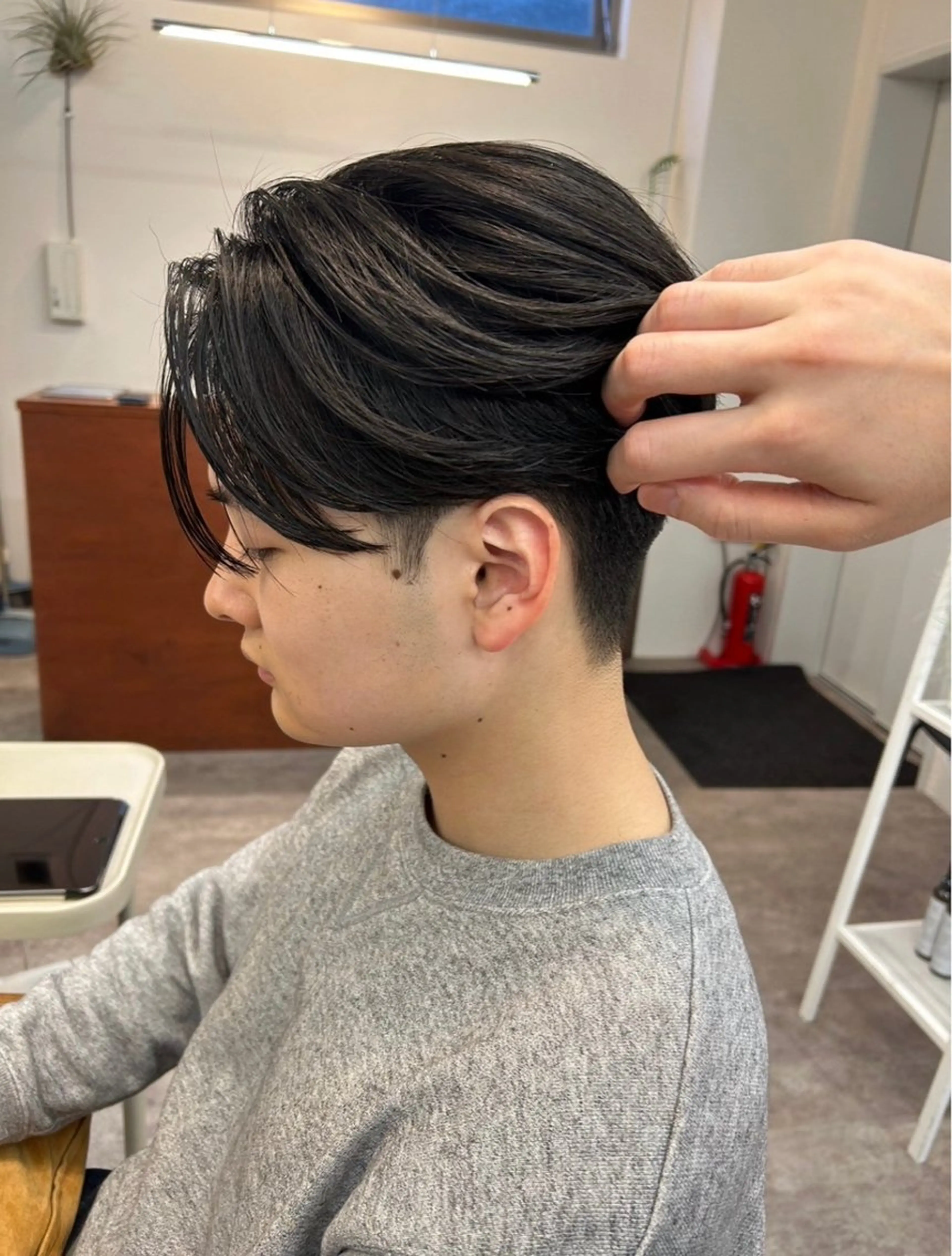 メンズ センターパート カット パーマ hana ・メンズ特化のヘアスタイル