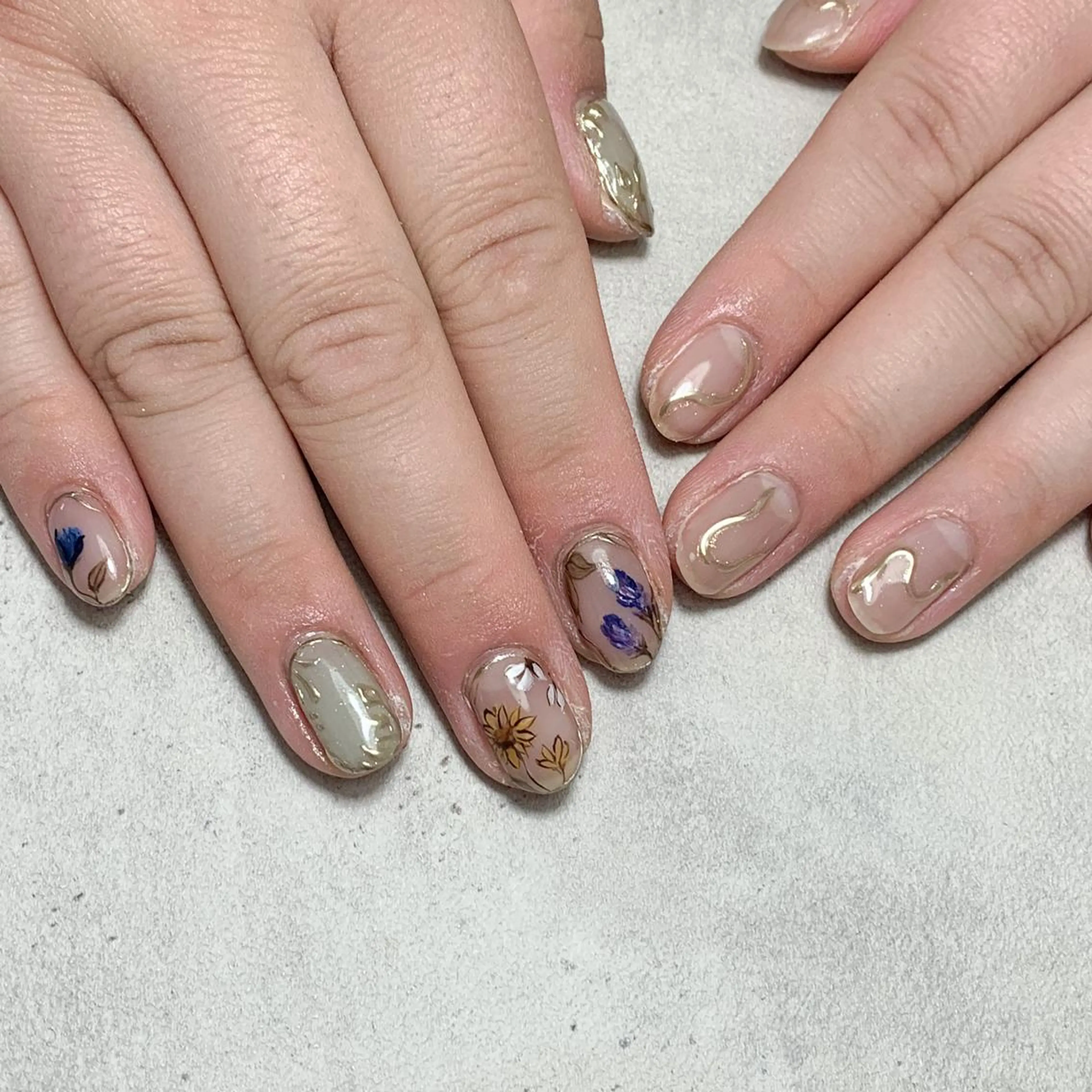 ネイル atelier　FIORITURA所属・FIORITURA aiのネイルデザイン