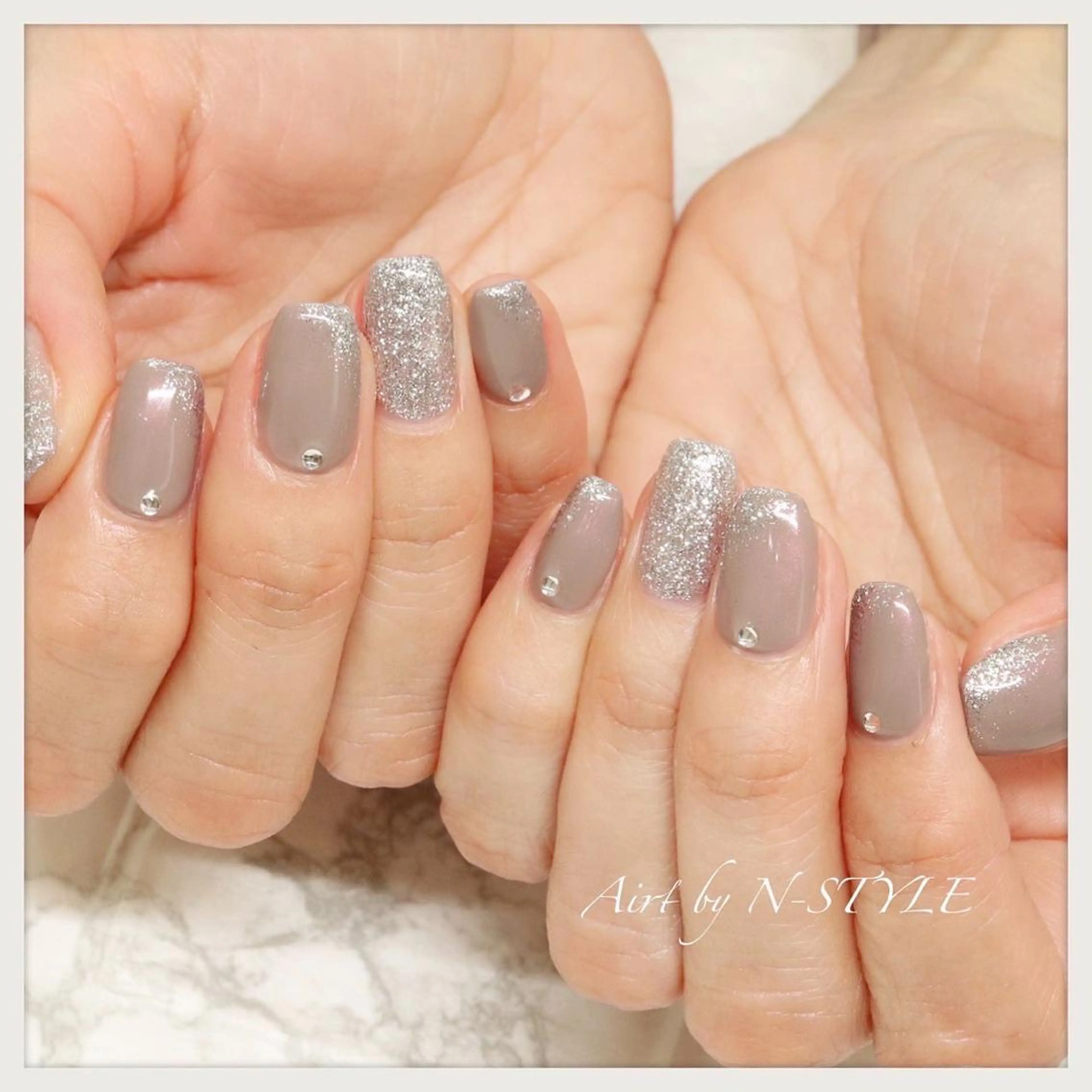 ミディアム ネイルN-STYLE スタッフのネイルデザイン