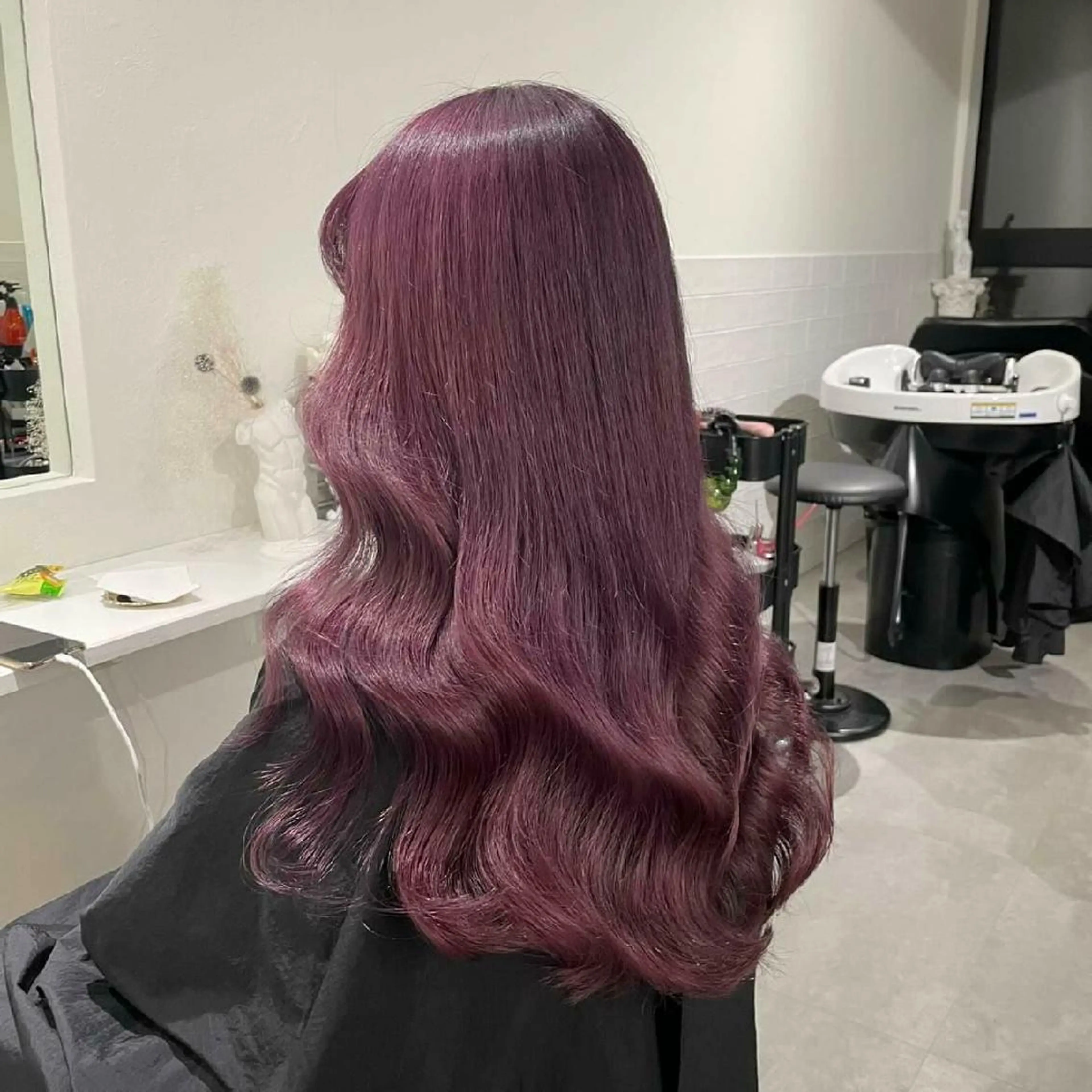 ロング ORIKA 美容室のヘアスタイル