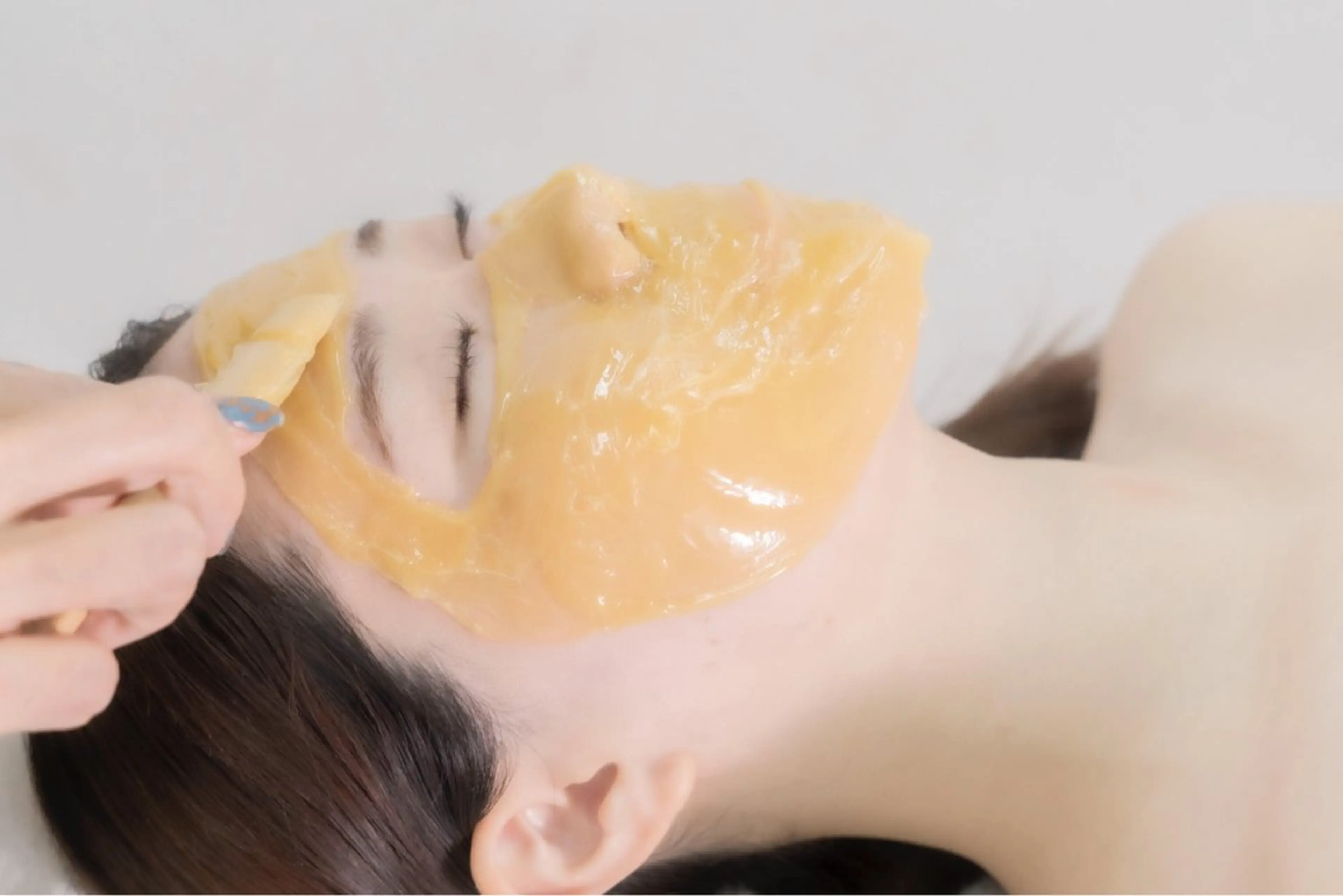 【NEW】マツヤニホットセラピー（顔）+癒しのクレイセラピーの写真