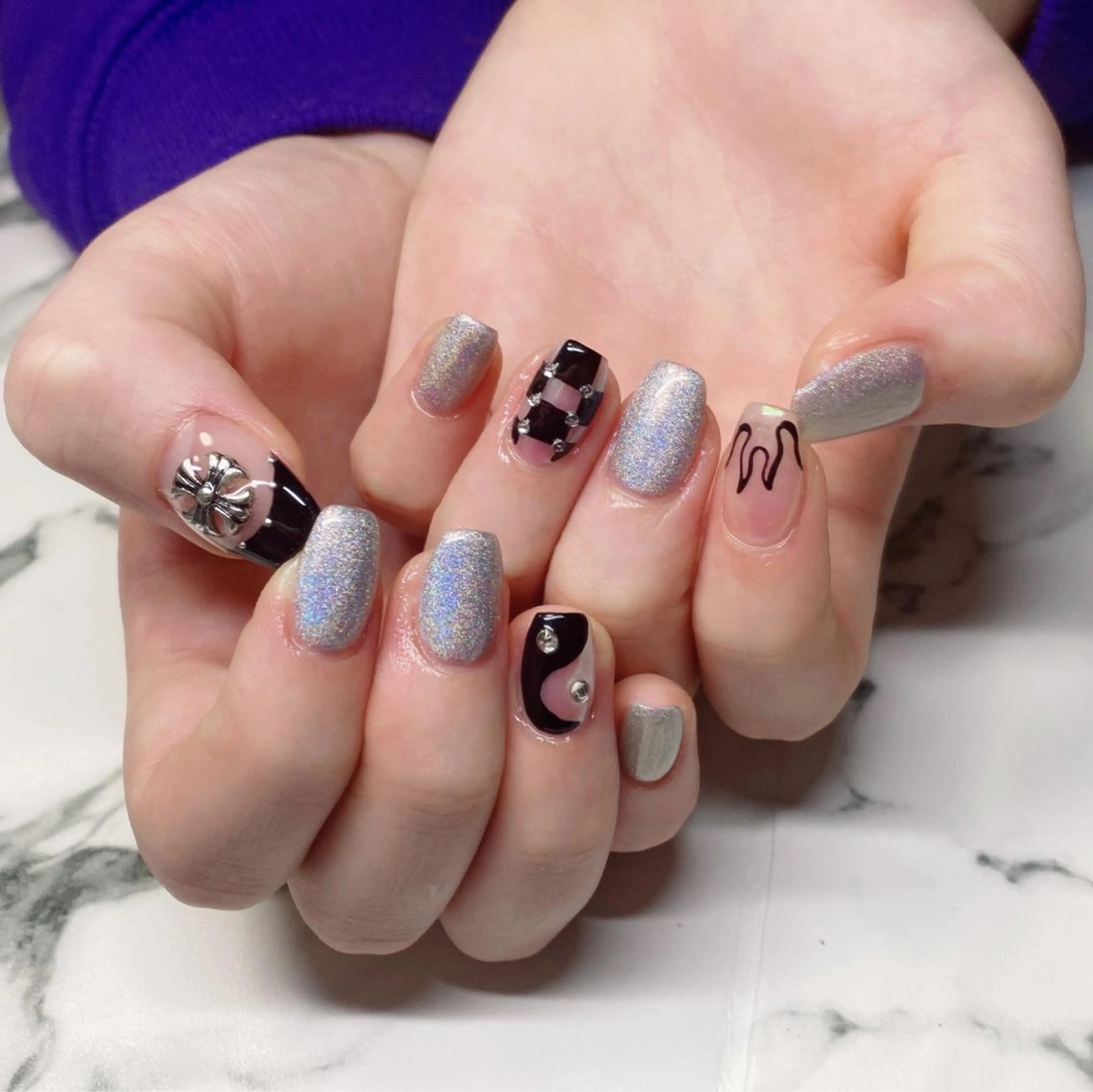 ロング カラー ネイル アートネイル Q Free nailsのネイルデザイン