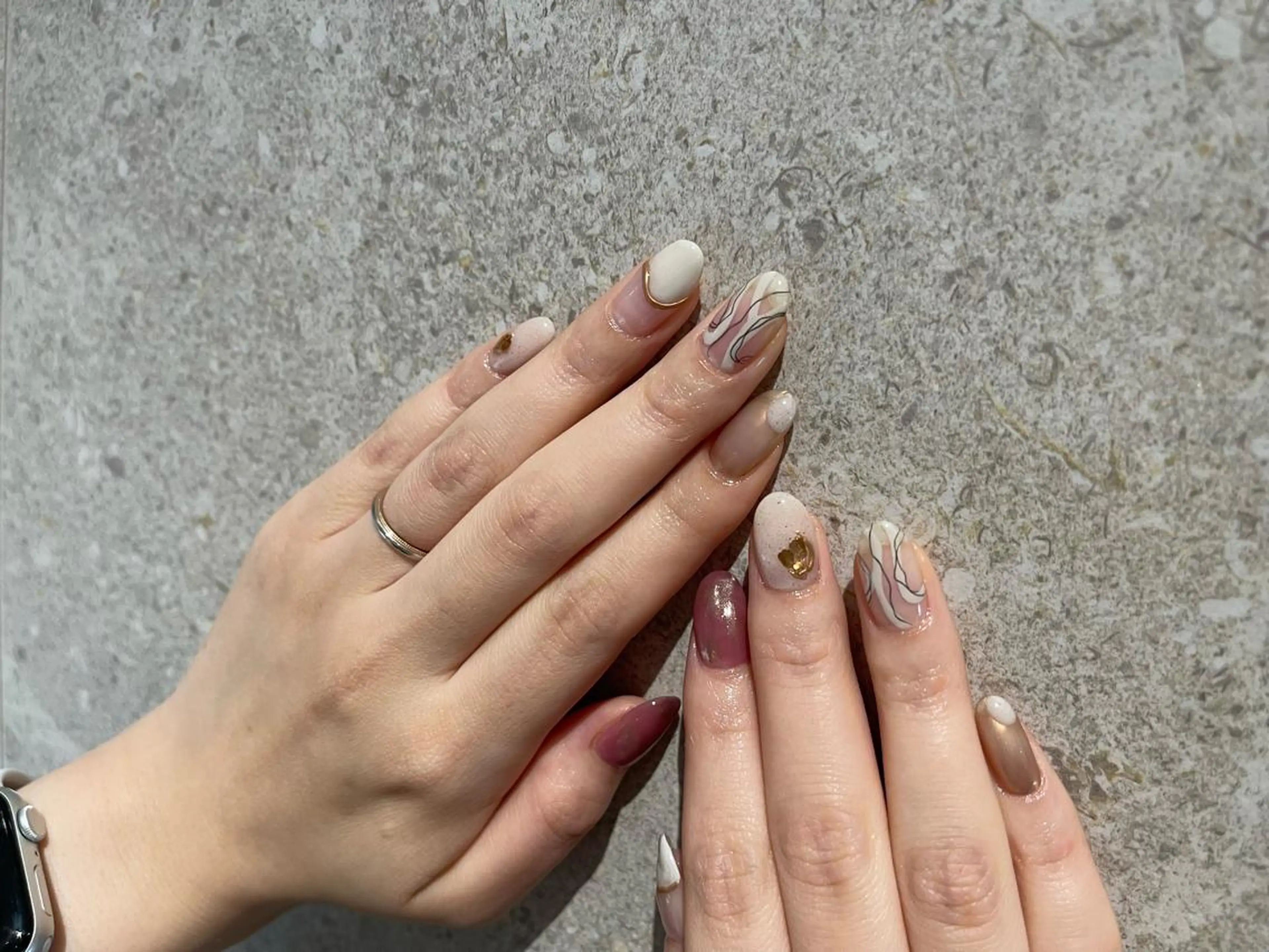 ネイル ハンドネイル ハンドケア esby Loely MIZUKIのネイルデザイン