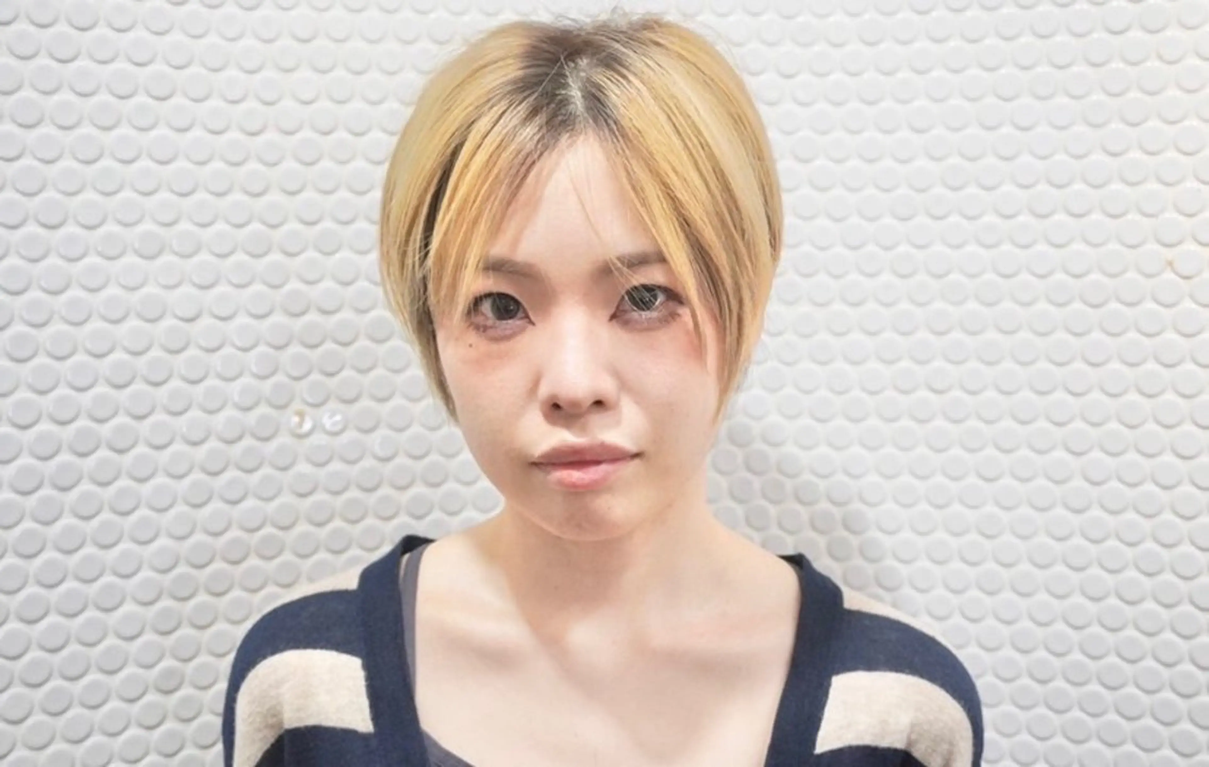 カット+ブリーチカラー+ヘアドネーション(補足説明を読んでください)の写真